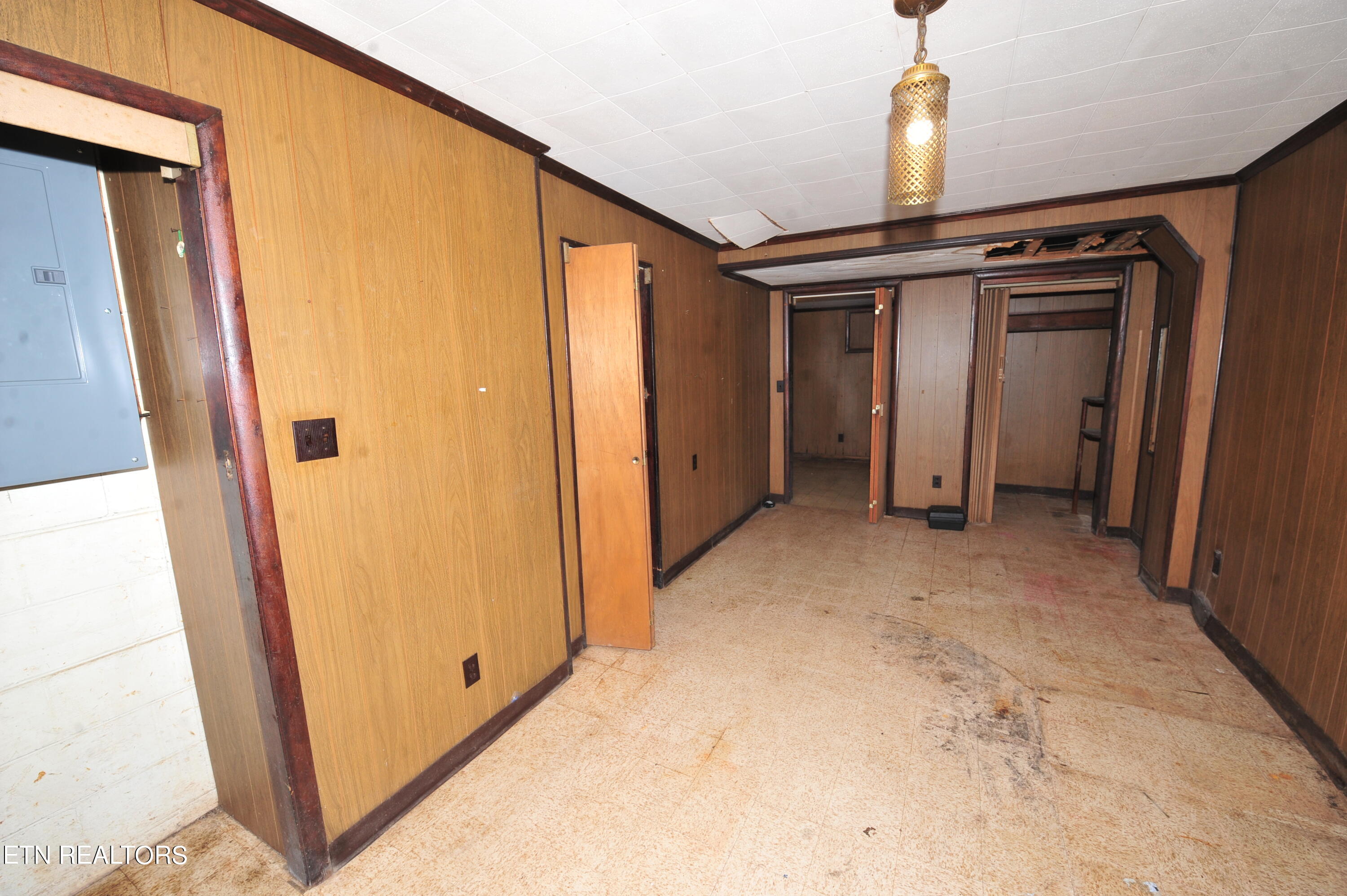 2804 Barber Hill Lane