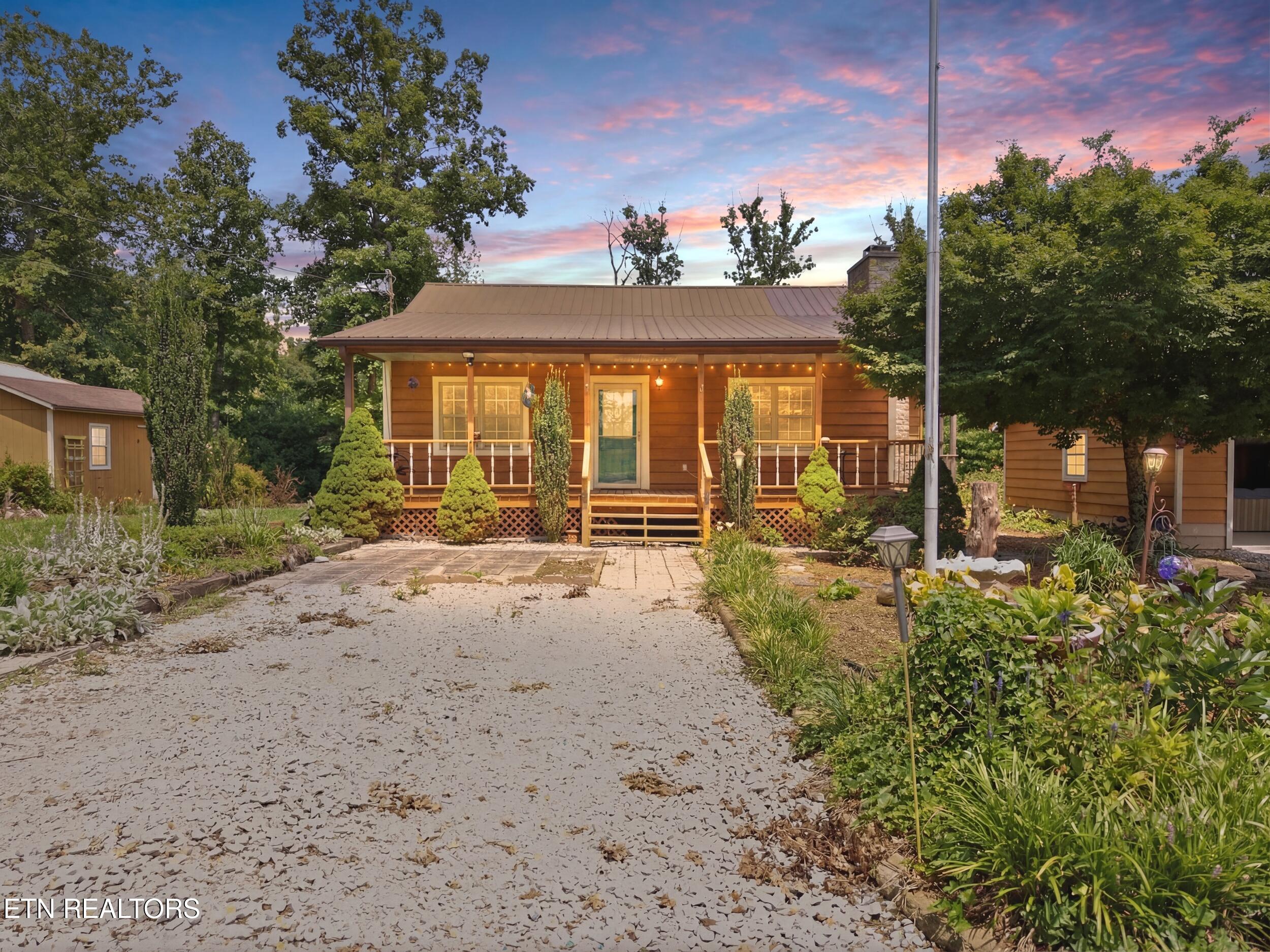127 Valerie Drive