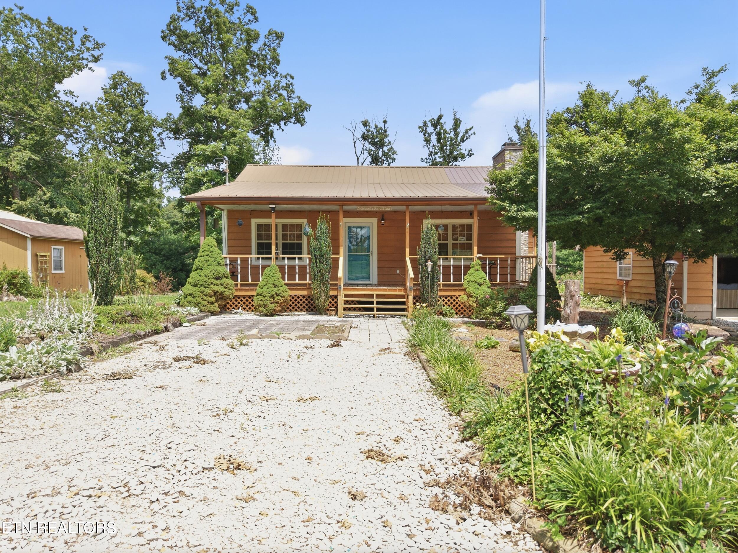 127 Valerie Drive