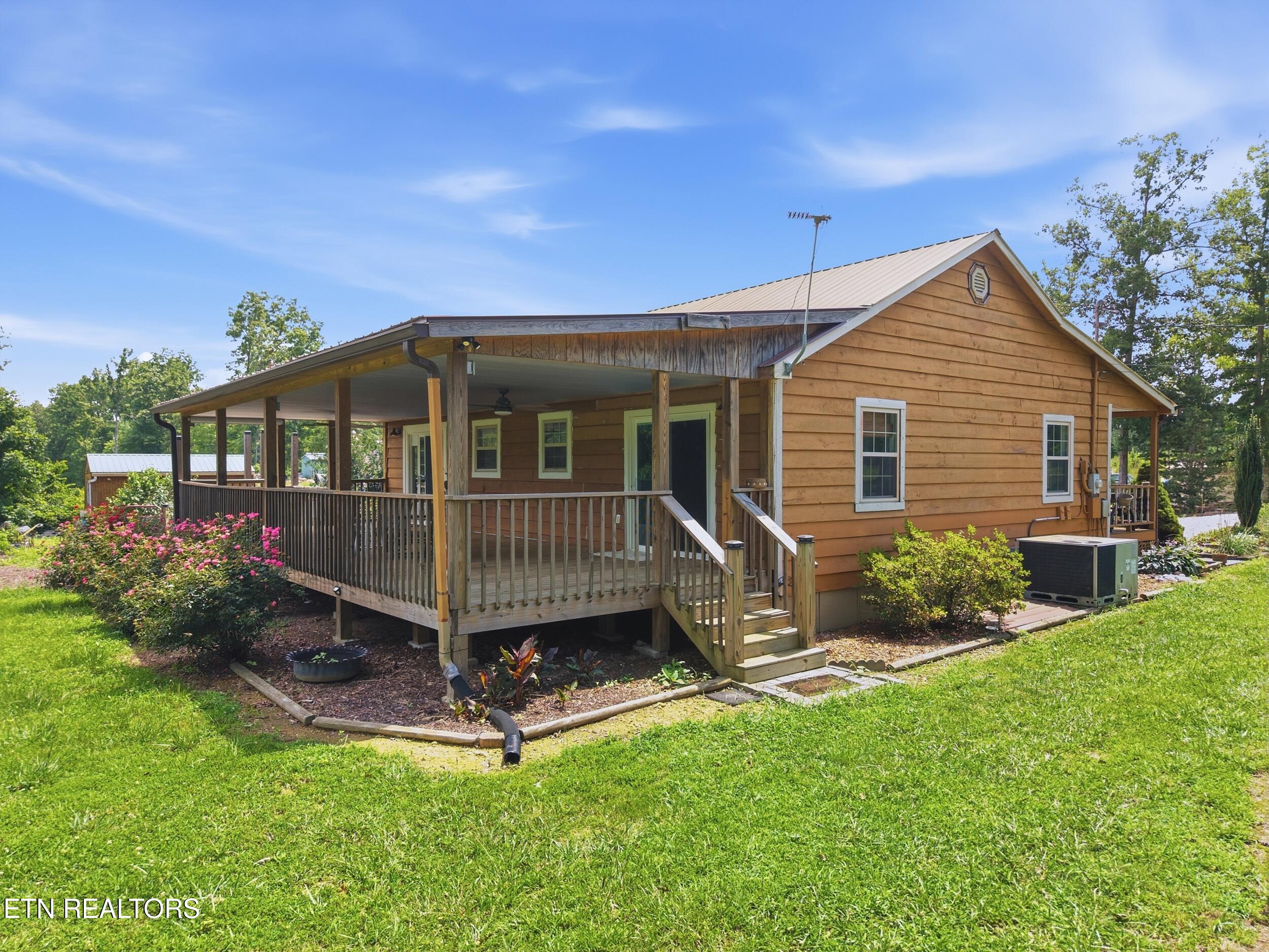 127 Valerie Drive