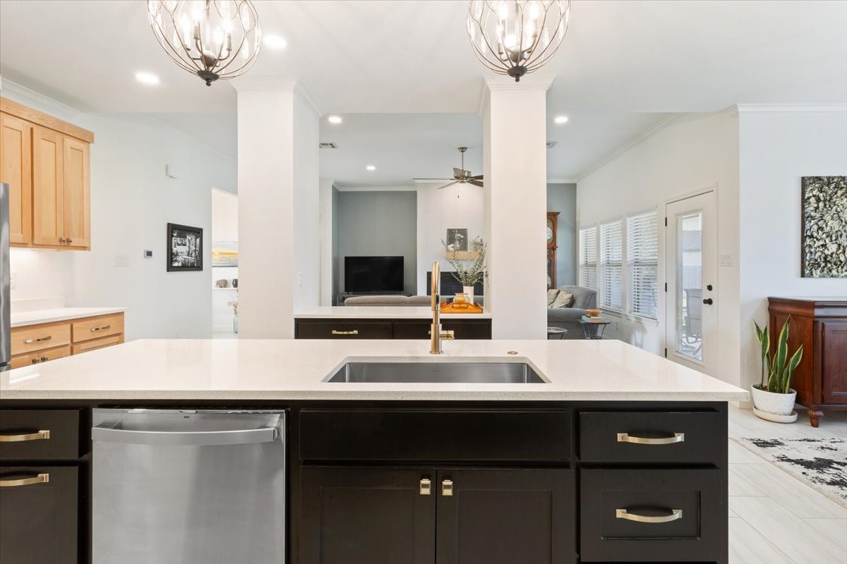 493 Twisted Oak Lane