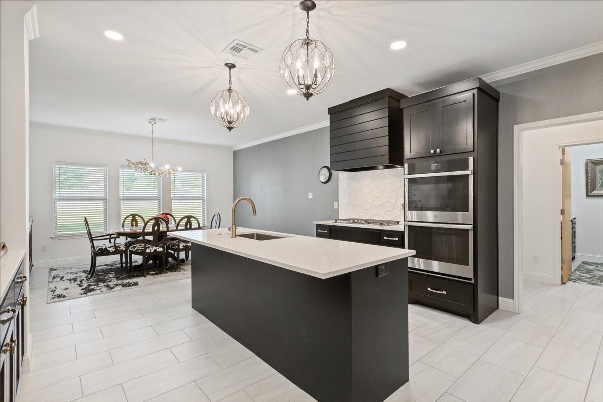 493 Twisted Oak Lane
