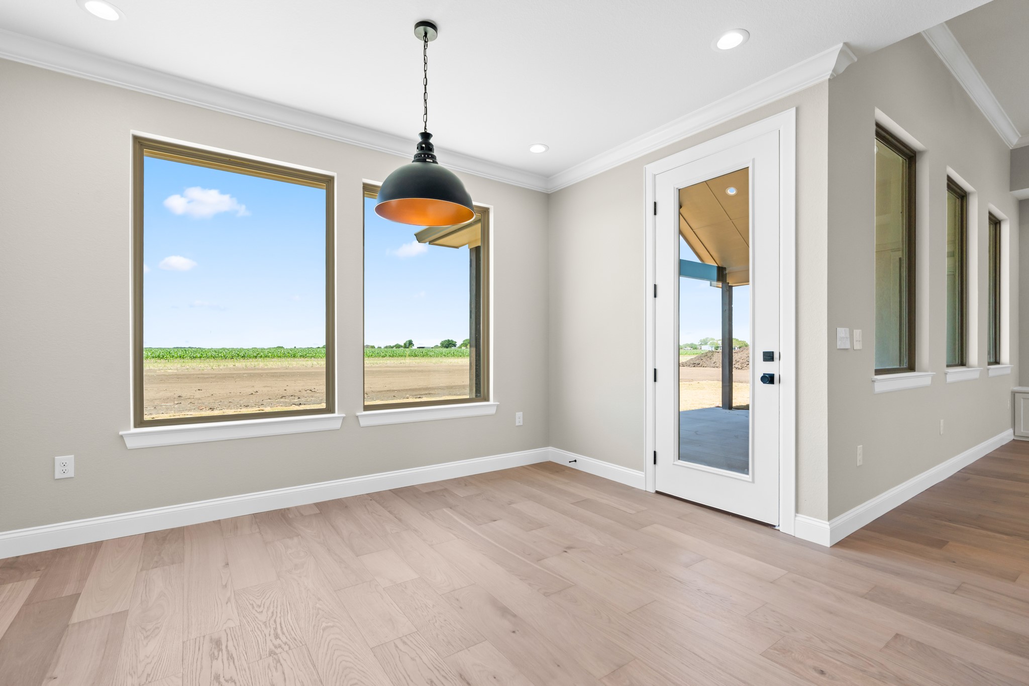 945 Galaxy Road