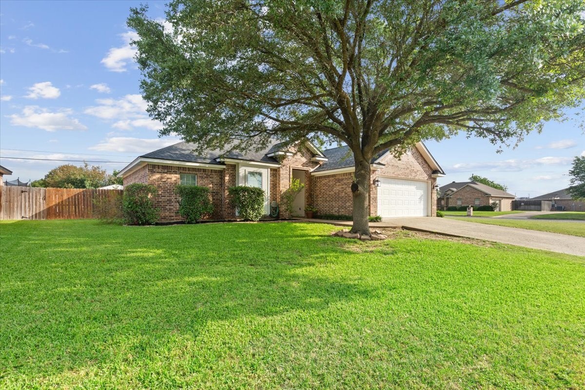 10285 Peony Lane