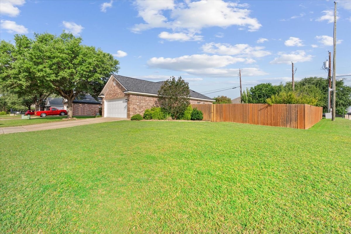 10285 Peony Lane