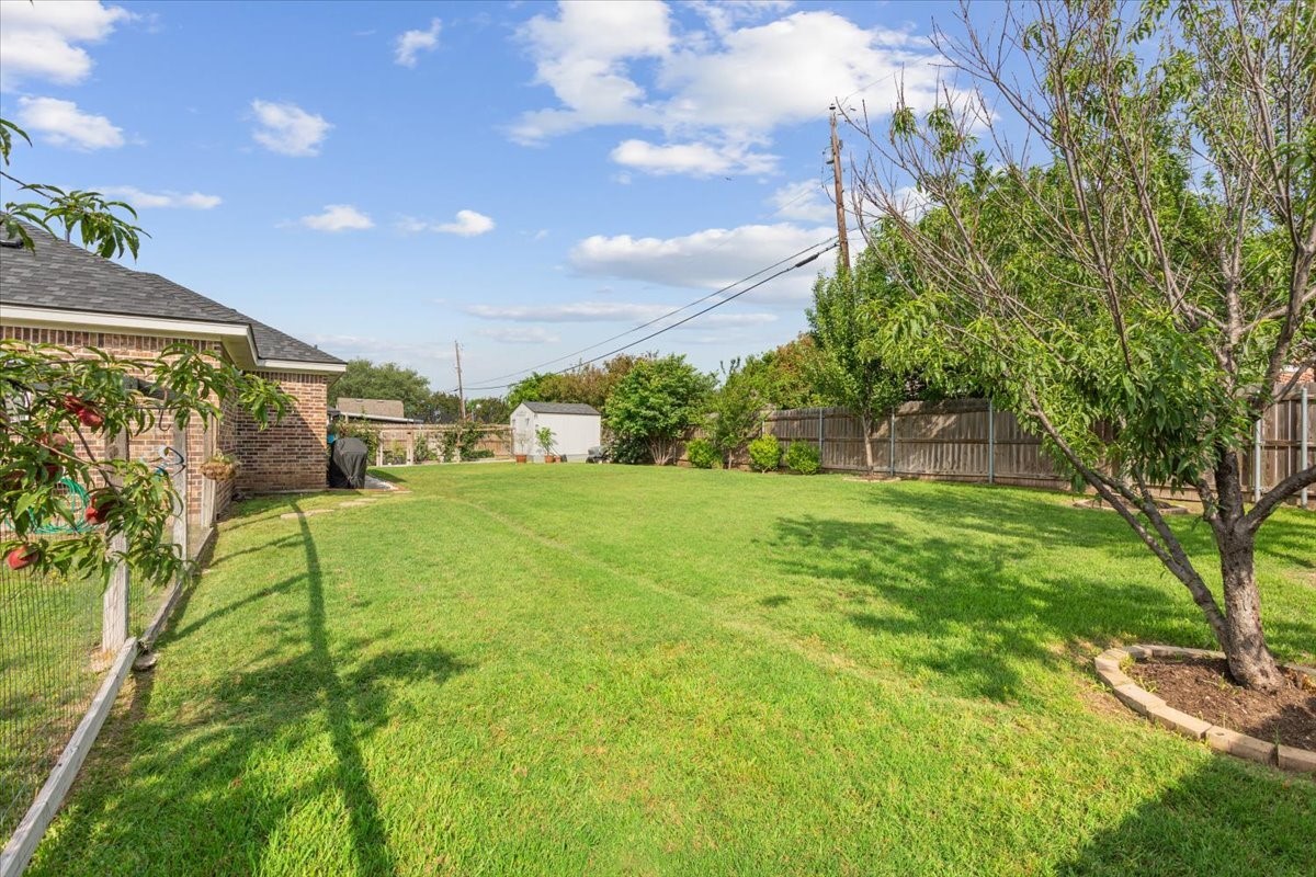 10285 Peony Lane