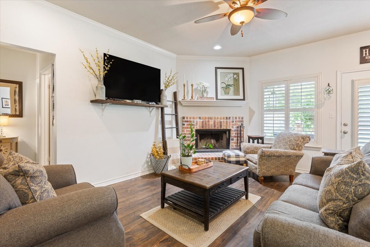 10285 Peony Lane
