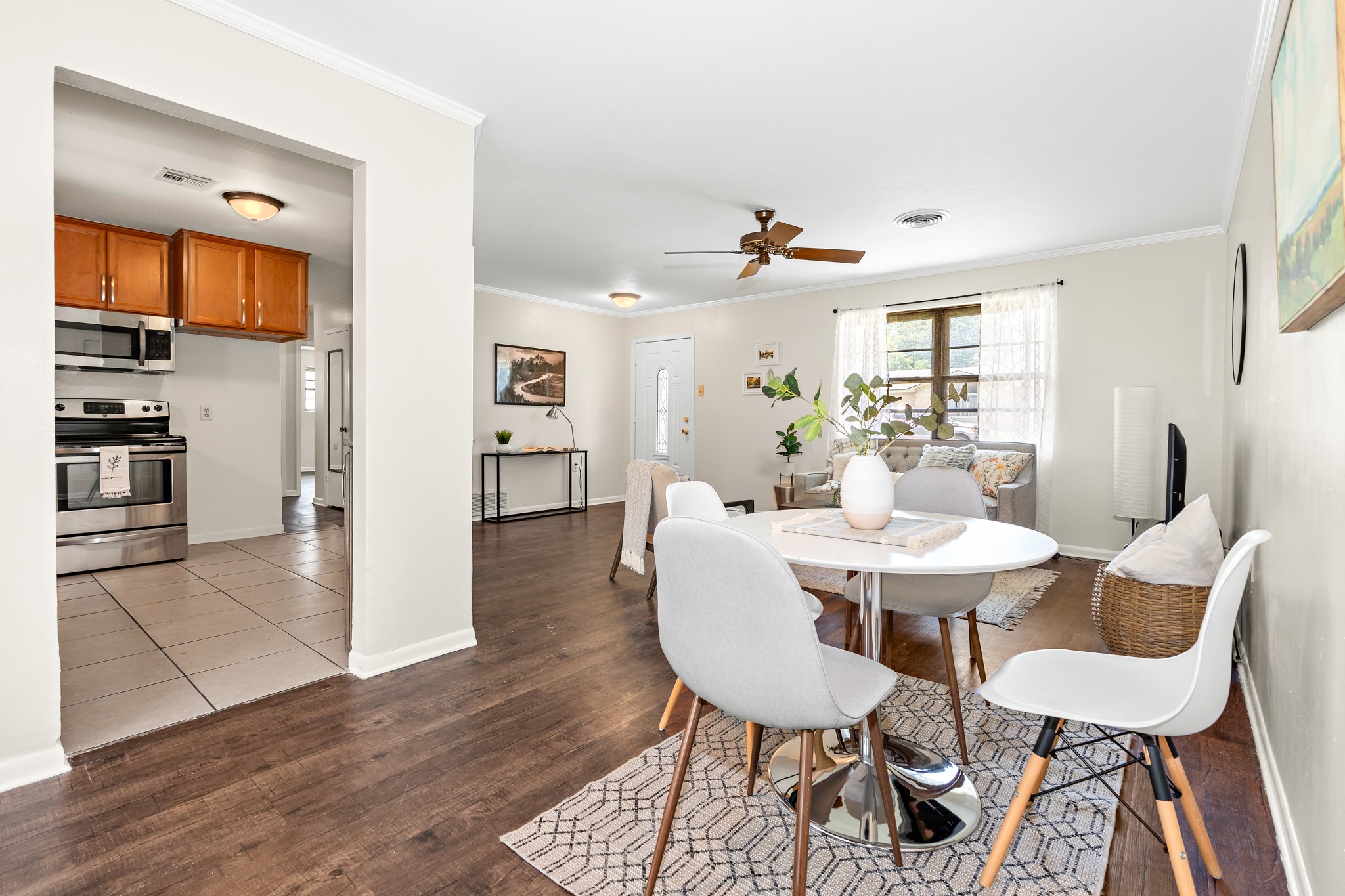 301 Sunset Boulevard