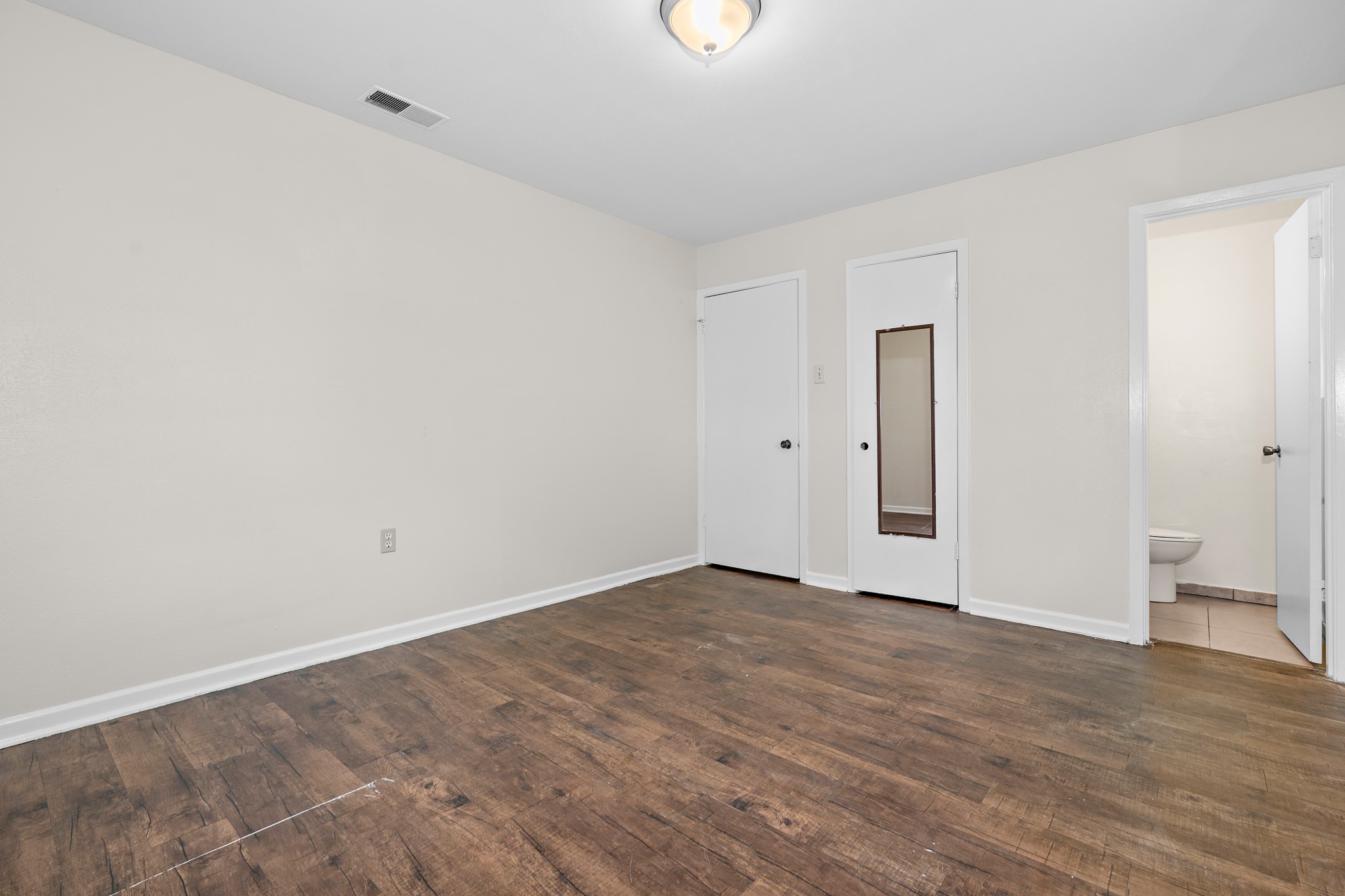 301 Sunset Boulevard