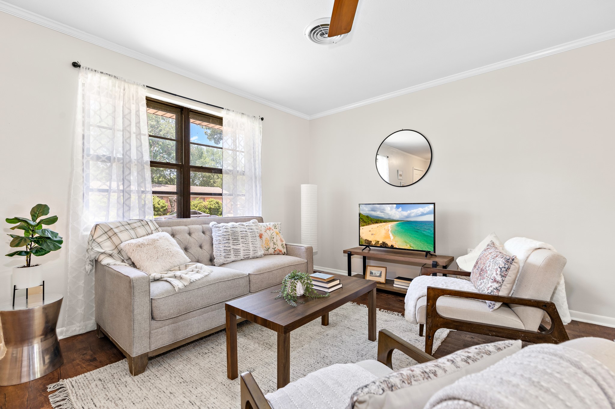 301 Sunset Boulevard