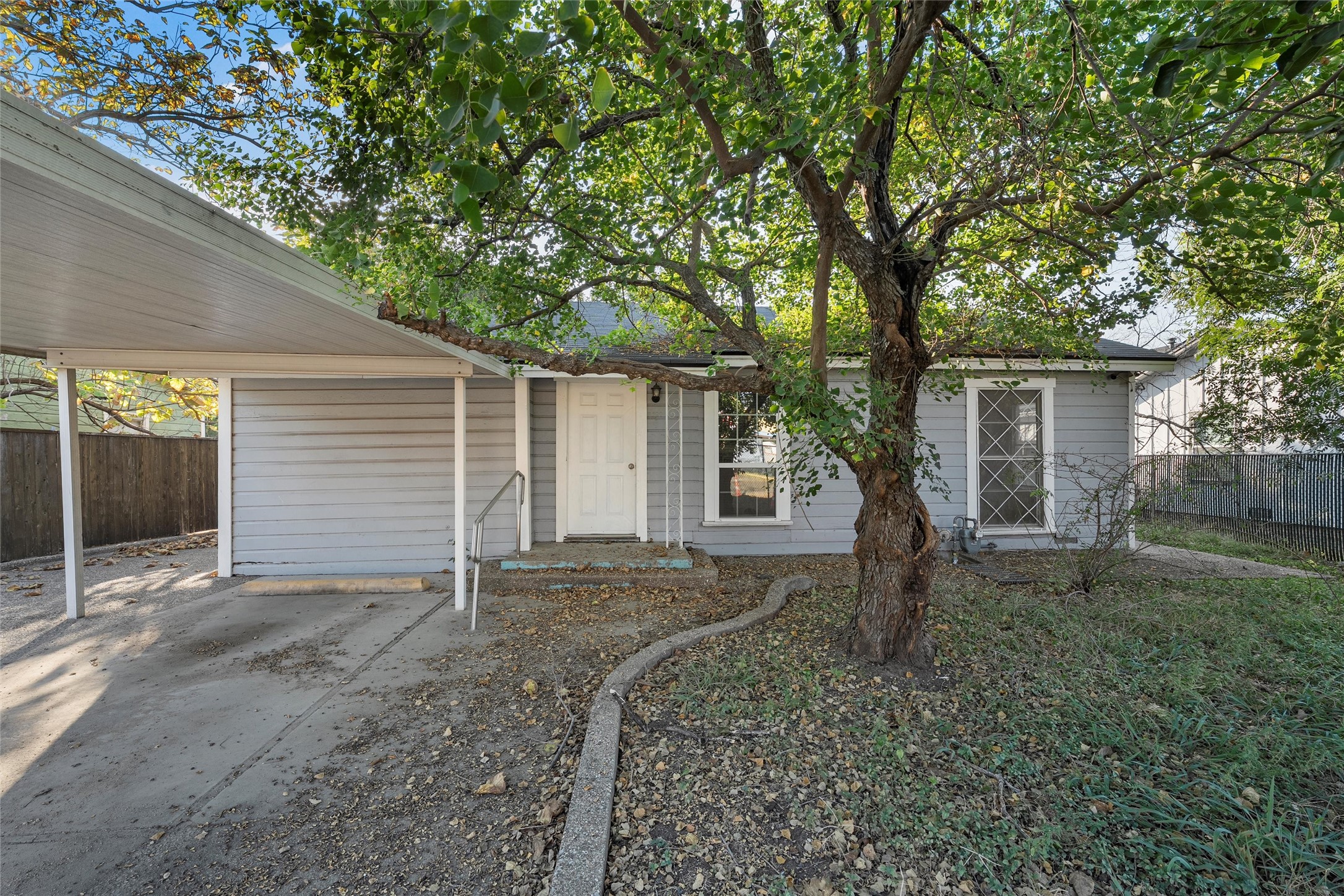 3520 Bagby Avenue