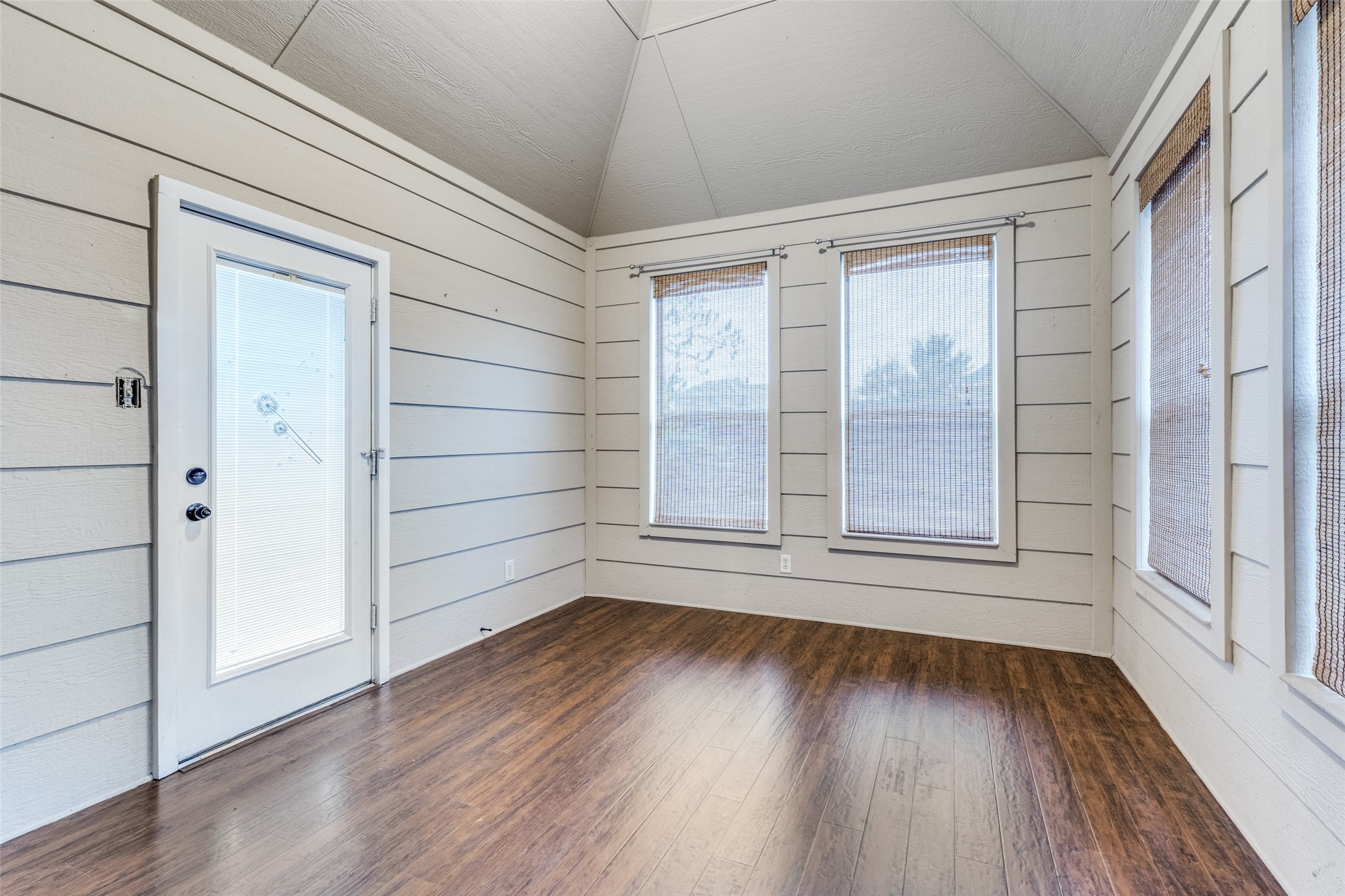 917 John Kennedy Drive