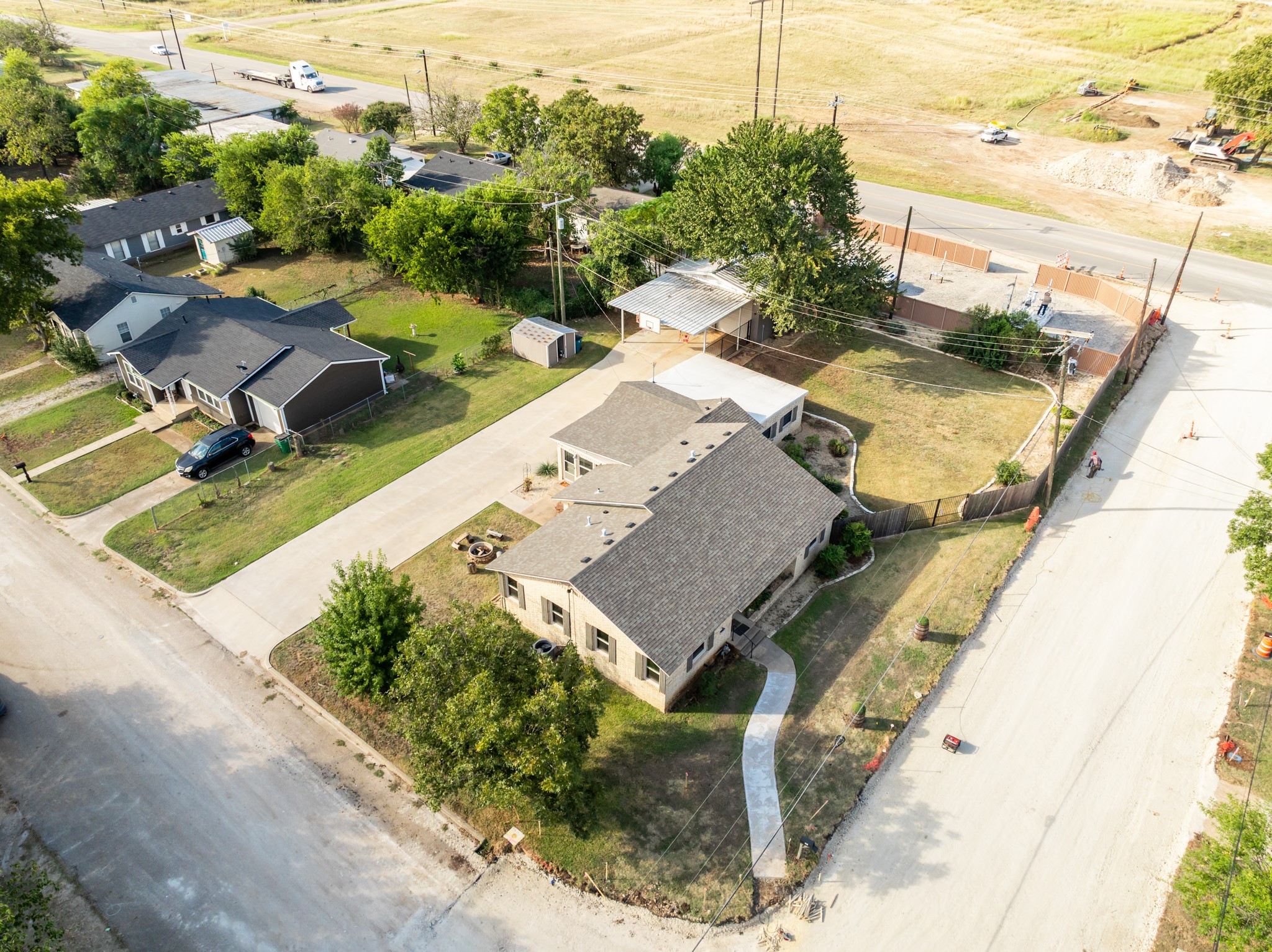 1500 W 10th Street