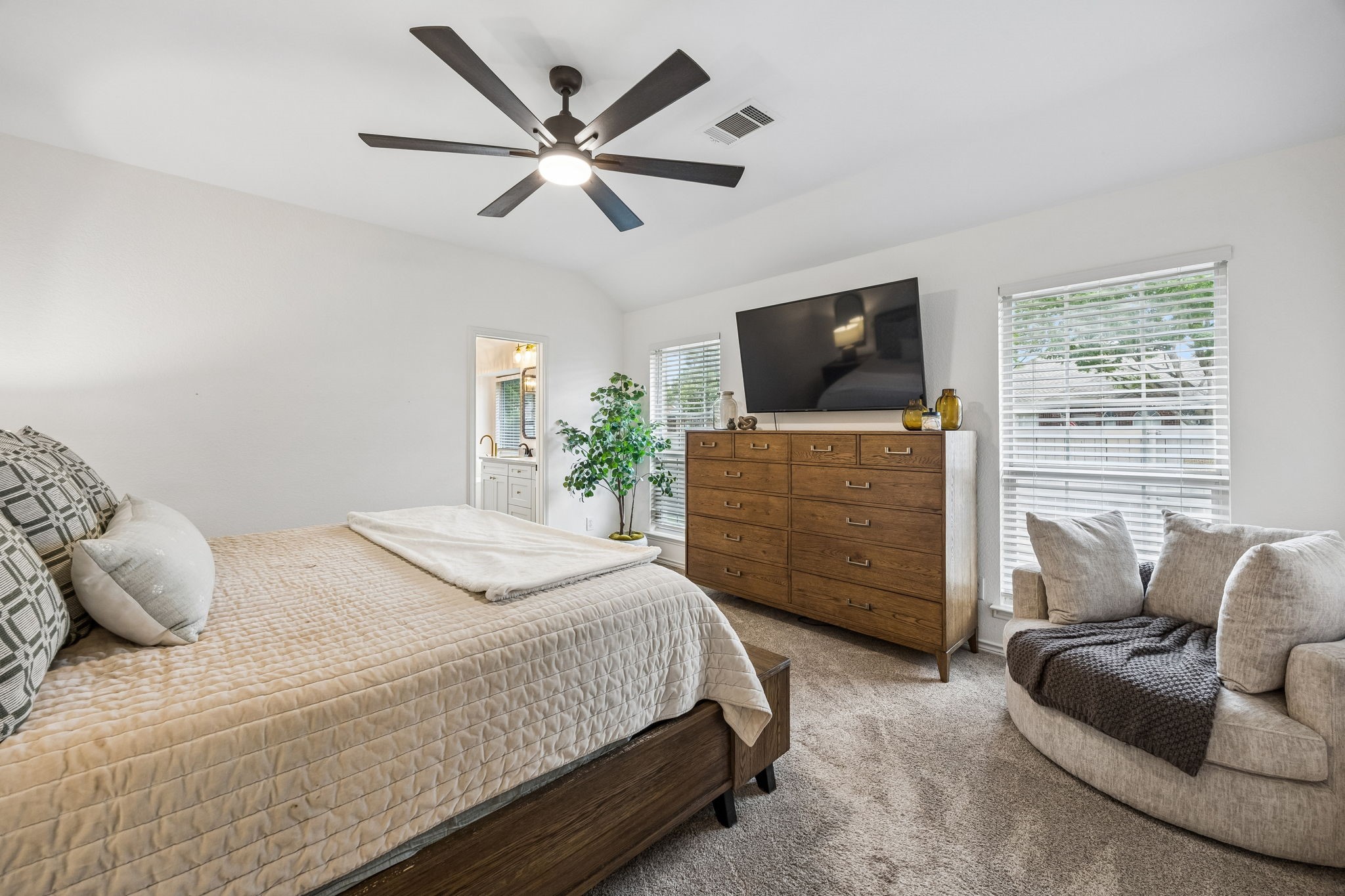 5021 Daisy Court