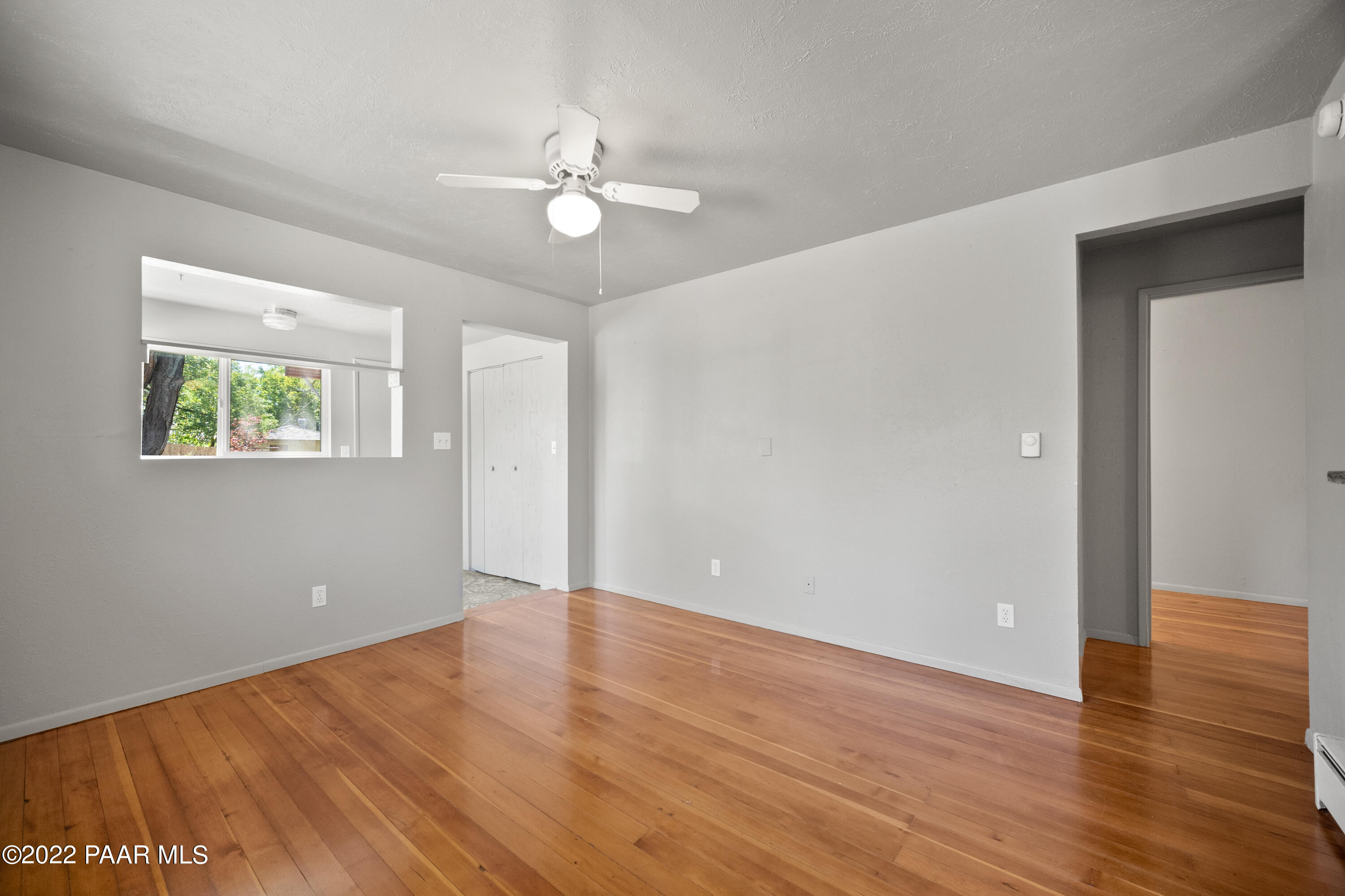 16610 W Walnut Drive