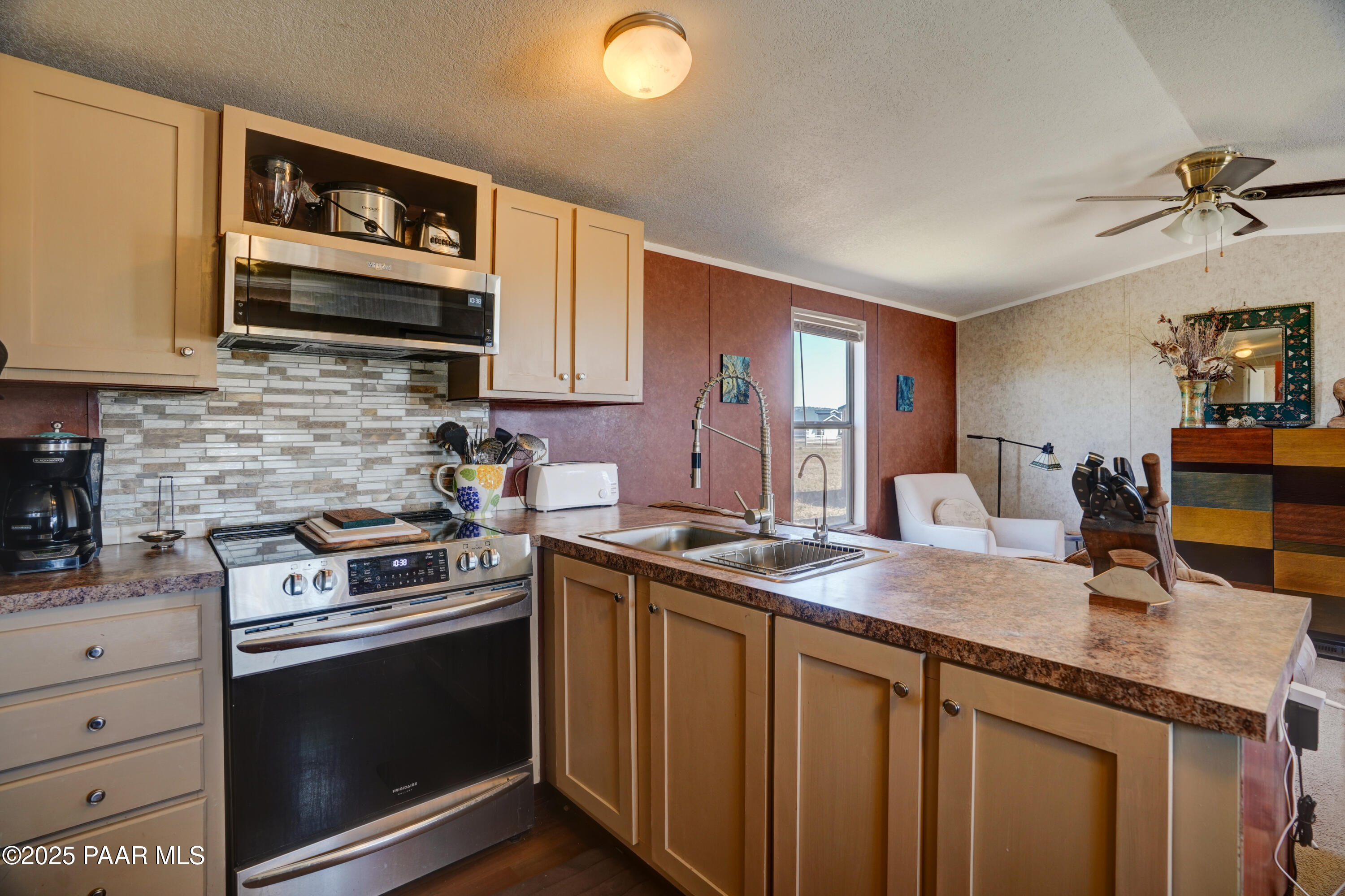 350 W Ranch House Road