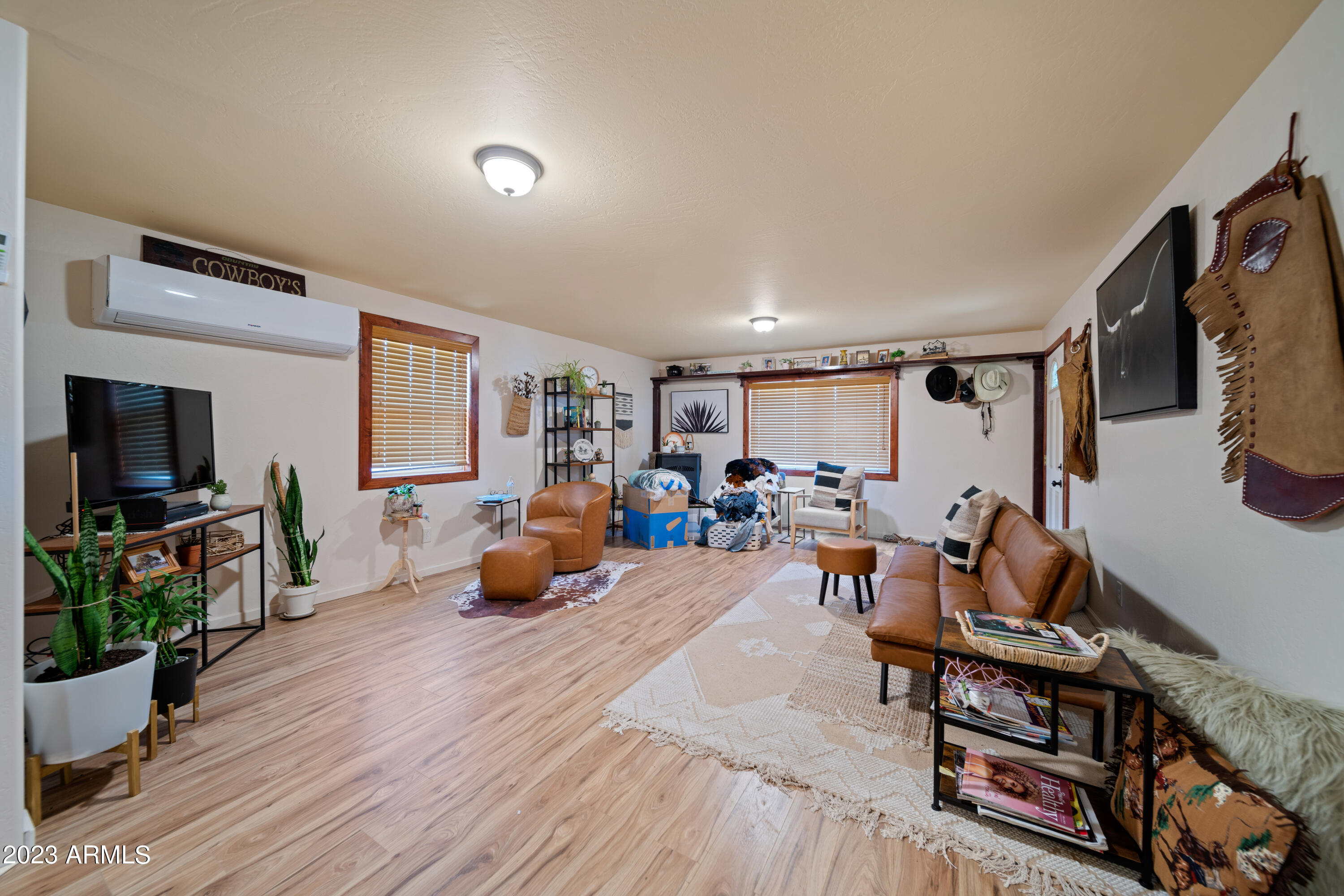 16066 W YOUNG Lane