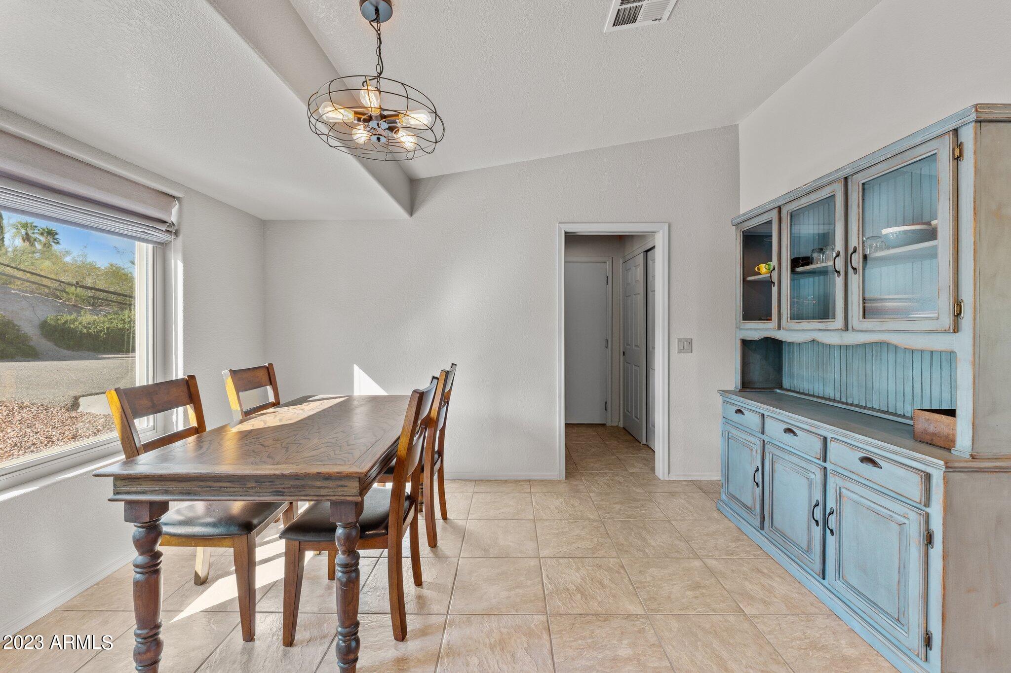 890 OASIS Drive
