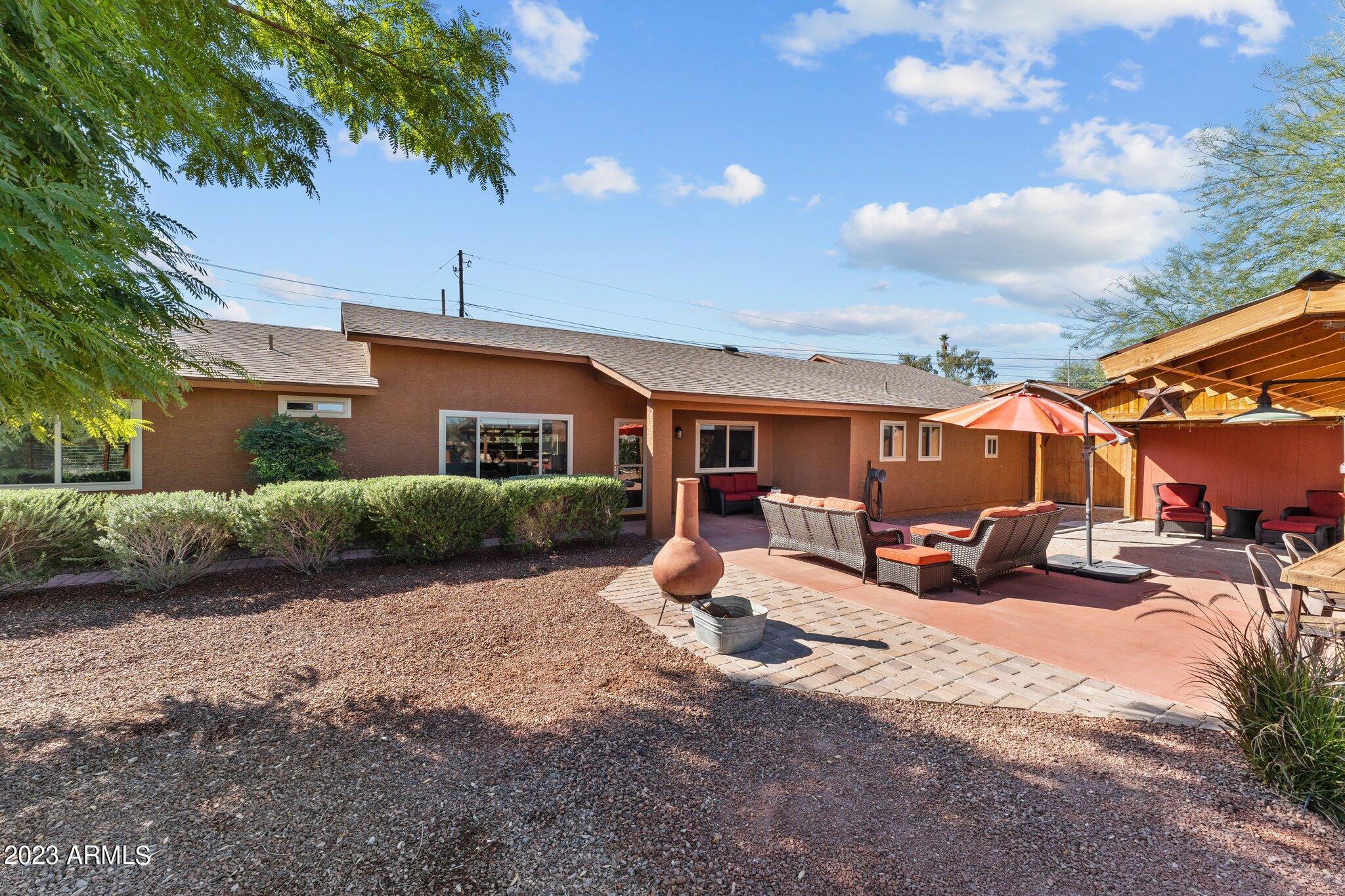 890 OASIS Drive