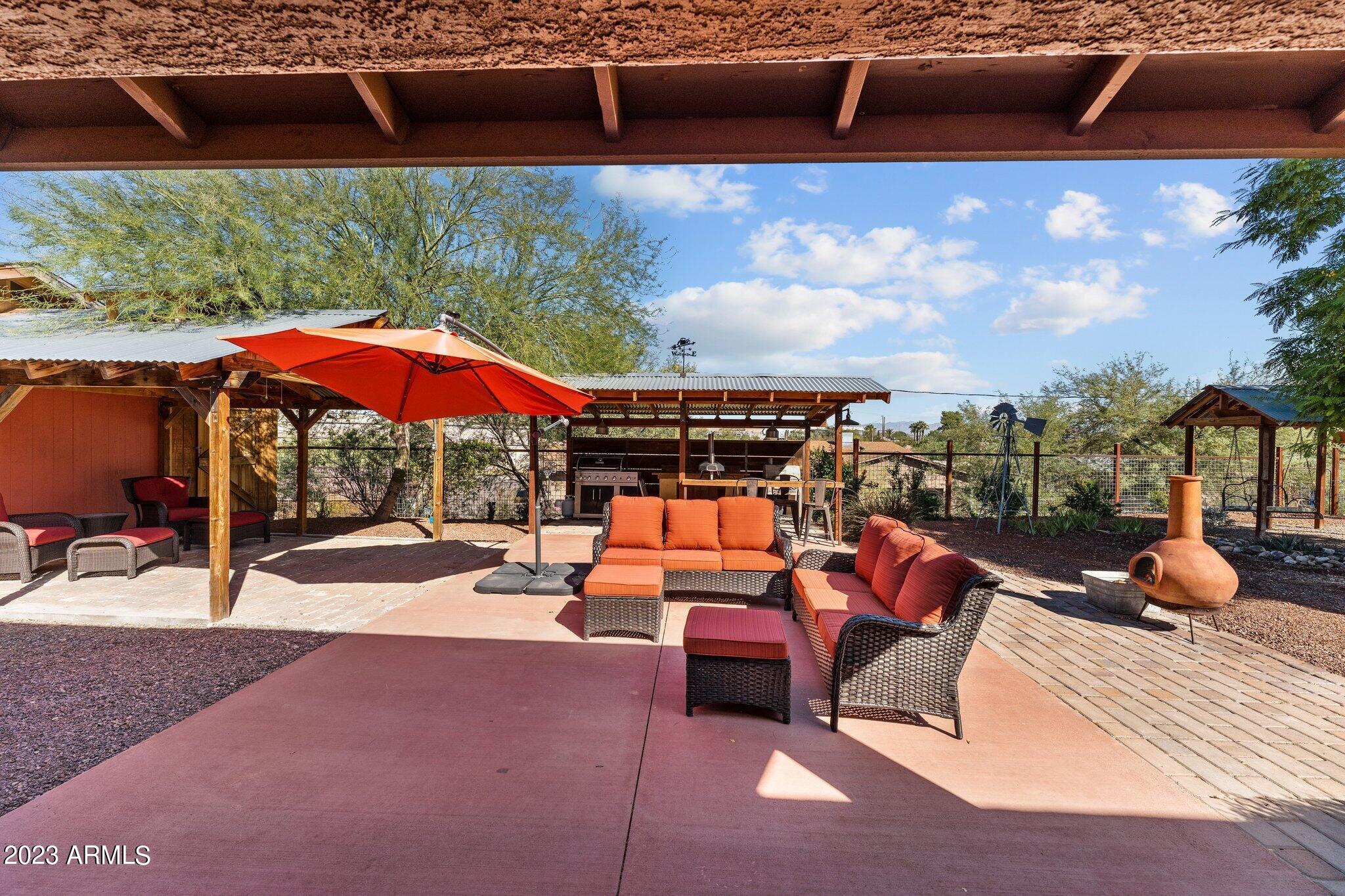890 OASIS Drive