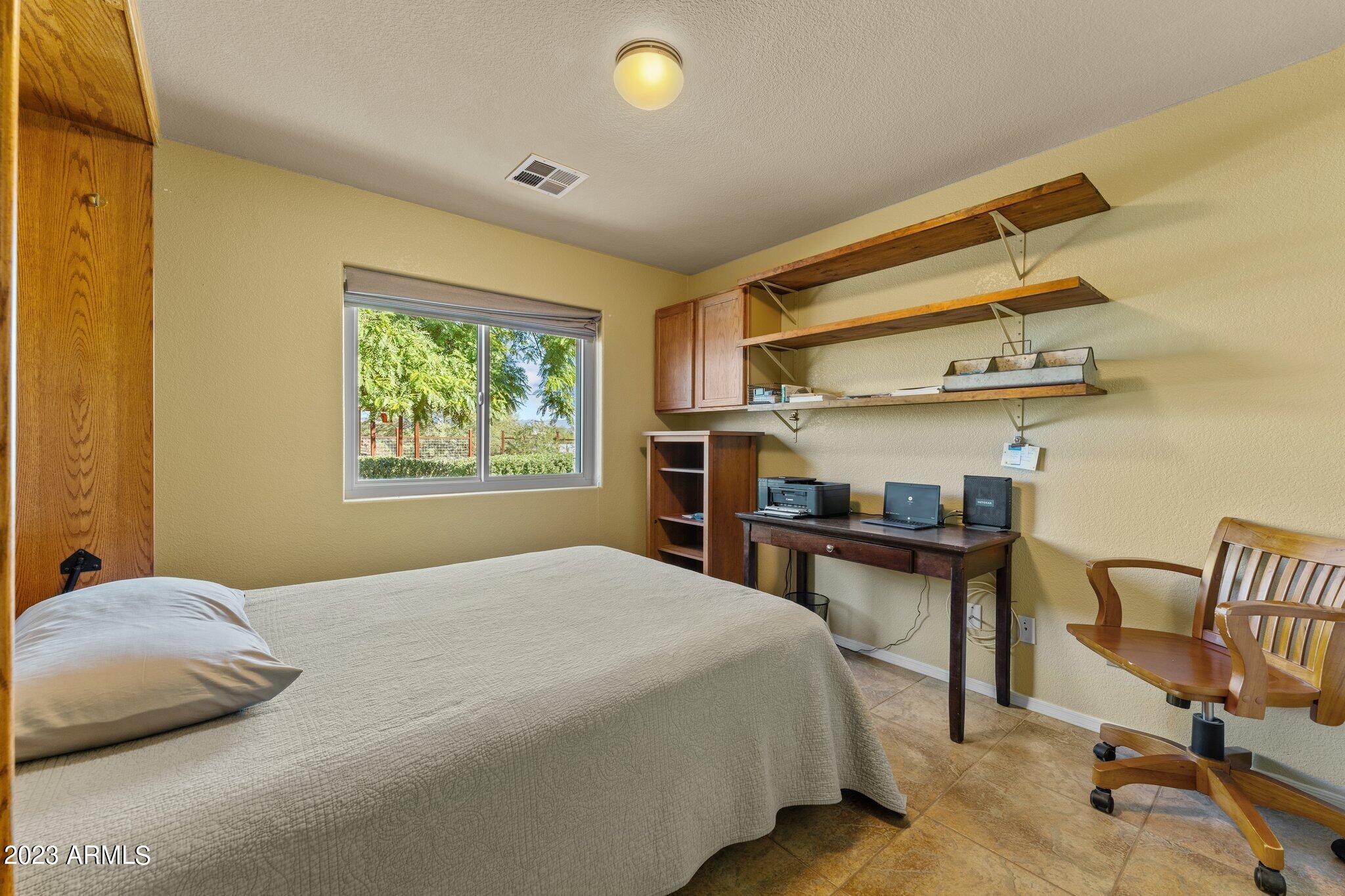 890 OASIS Drive