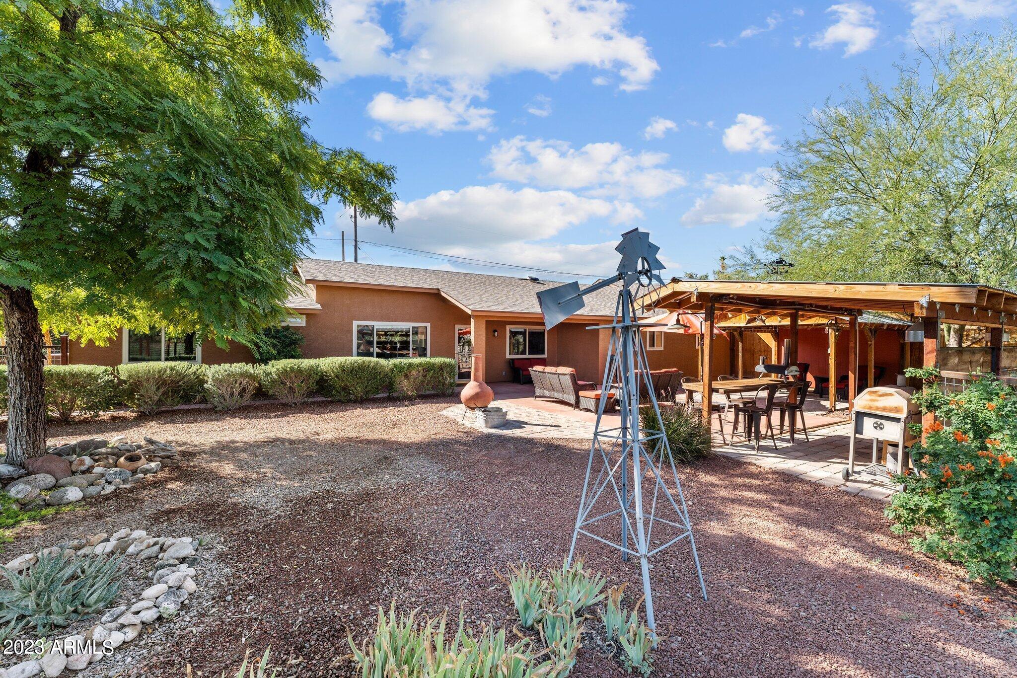 890 OASIS Drive