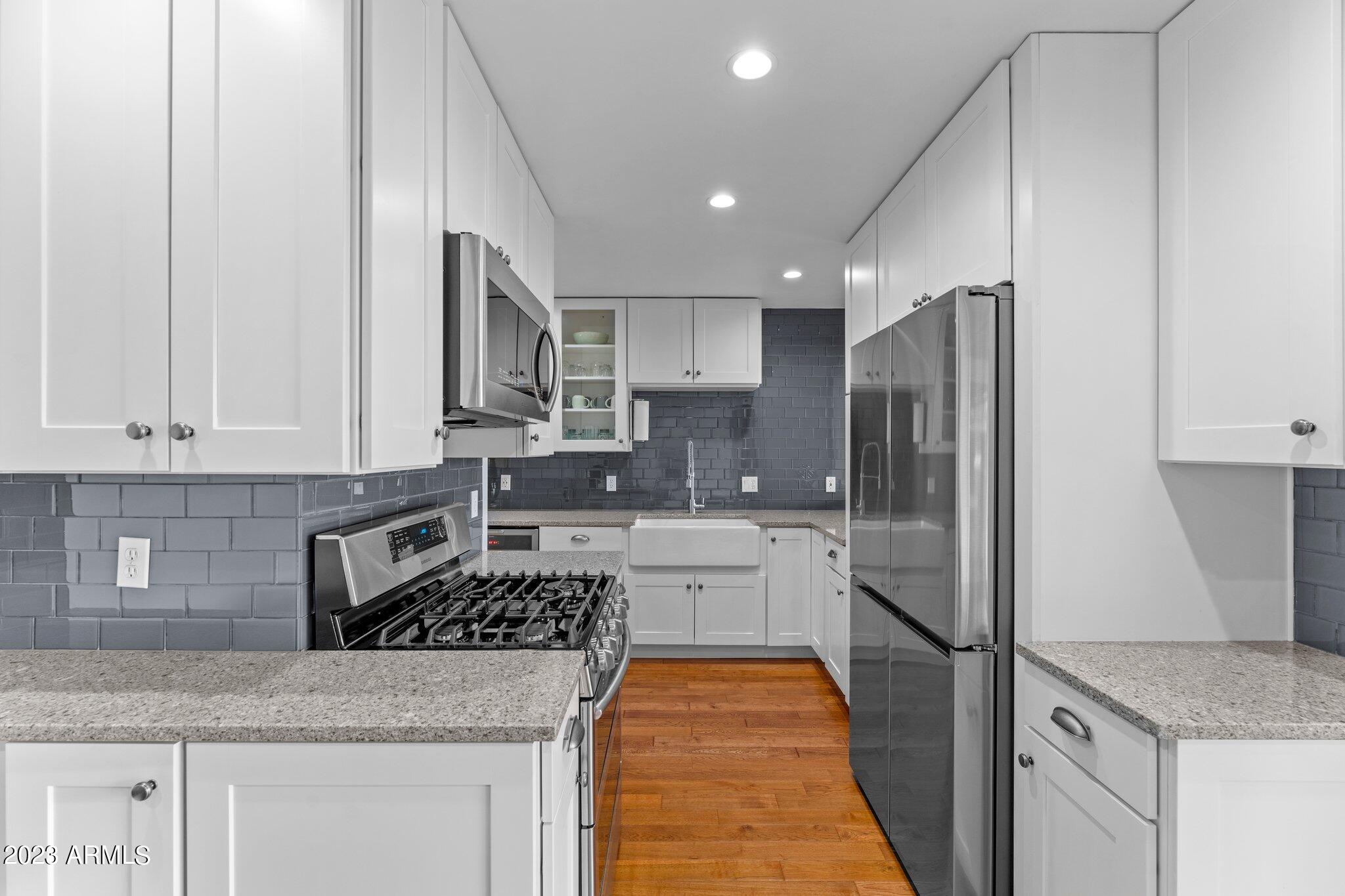 501 W COOLIDGE Street