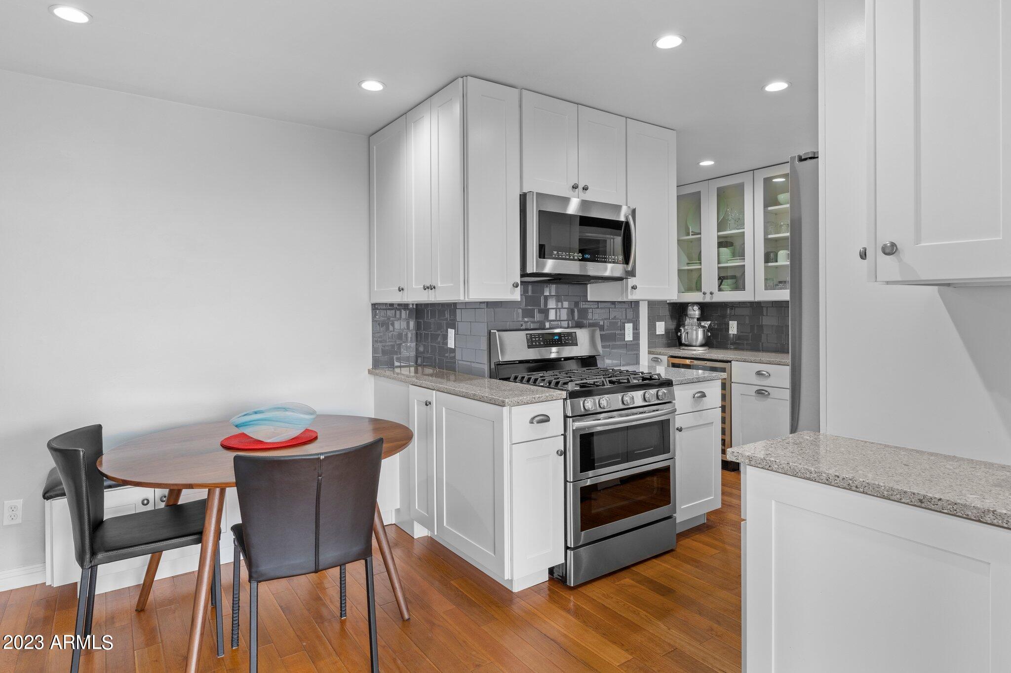 501 W COOLIDGE Street