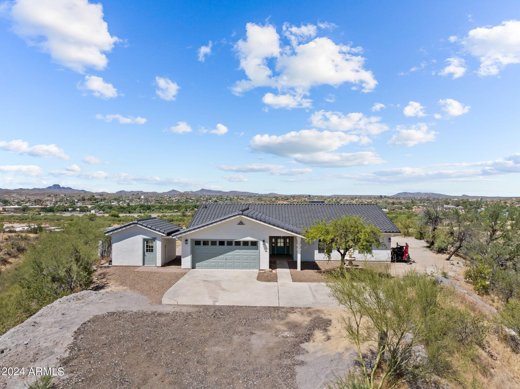 255 E Thurber Road