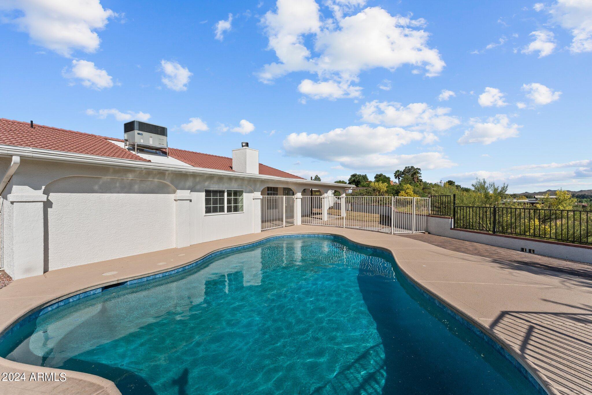 255 E Thurber Road