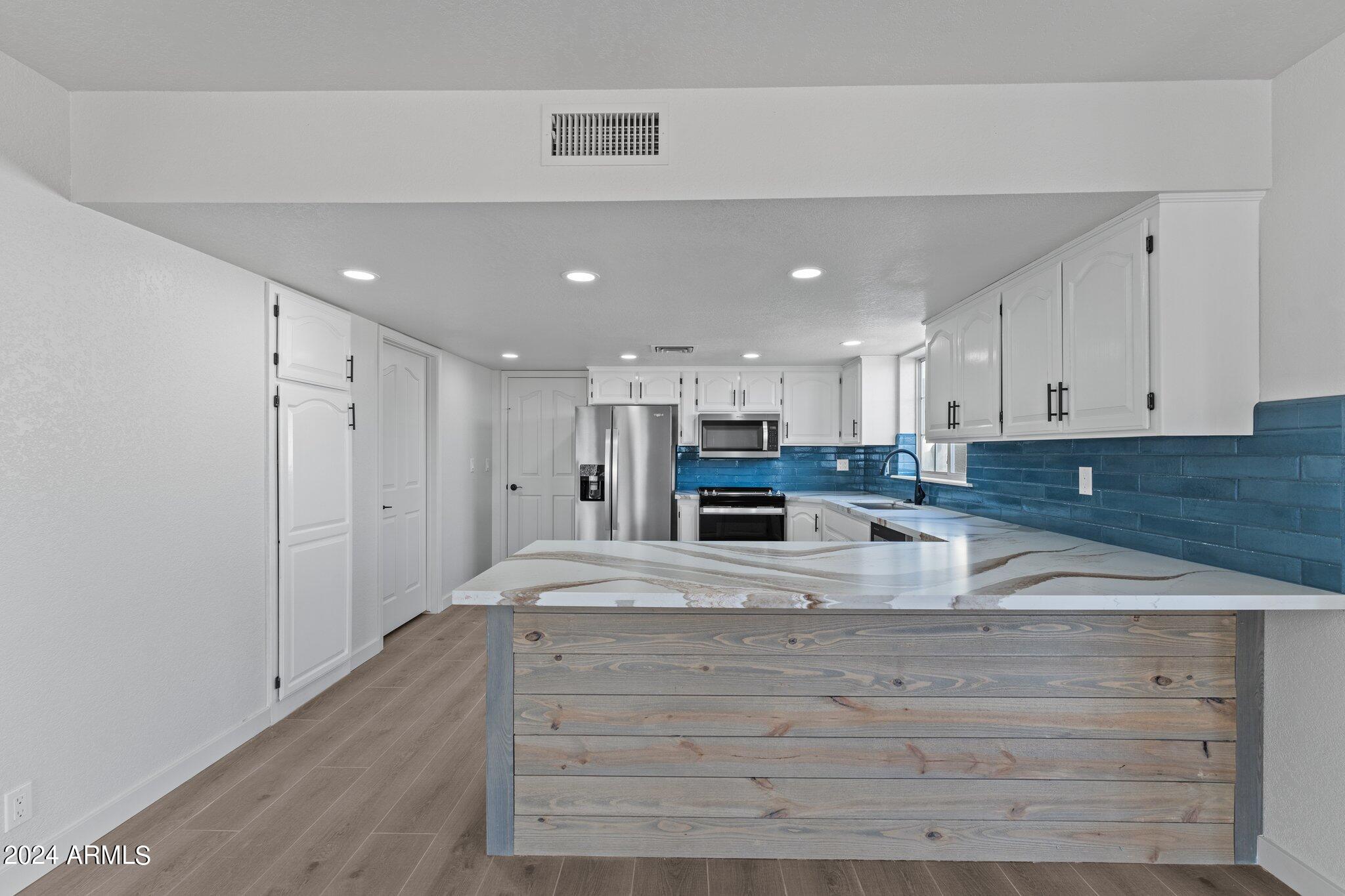 255 E Thurber Road