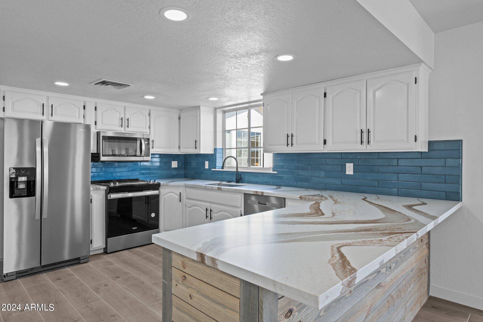 255 E Thurber Road