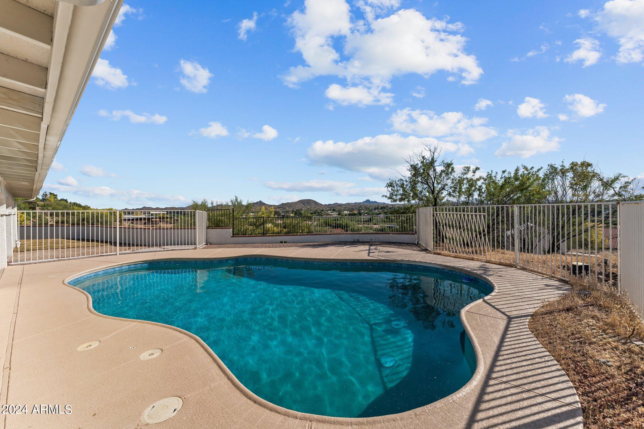 255 E Thurber Road
