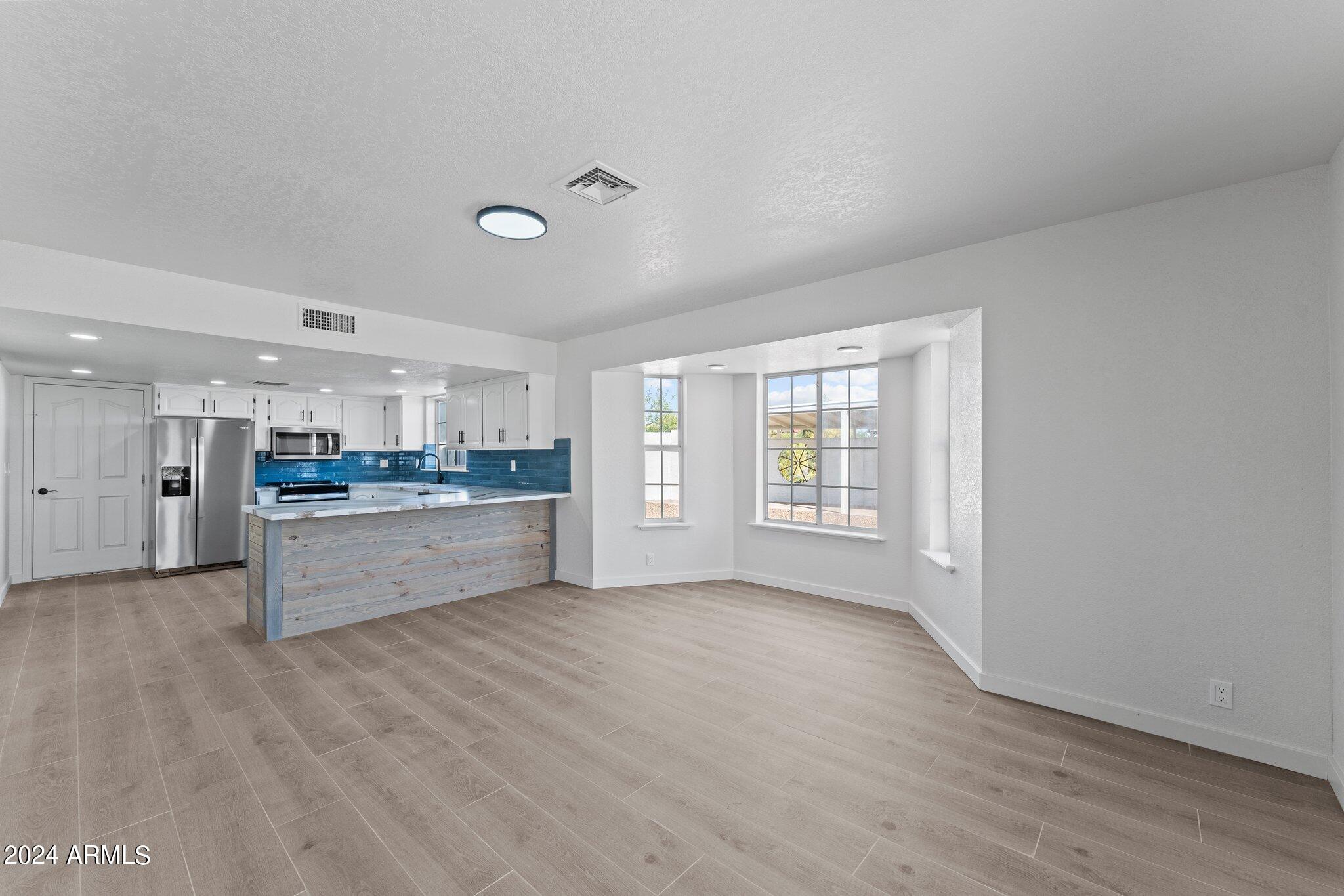 255 E Thurber Road