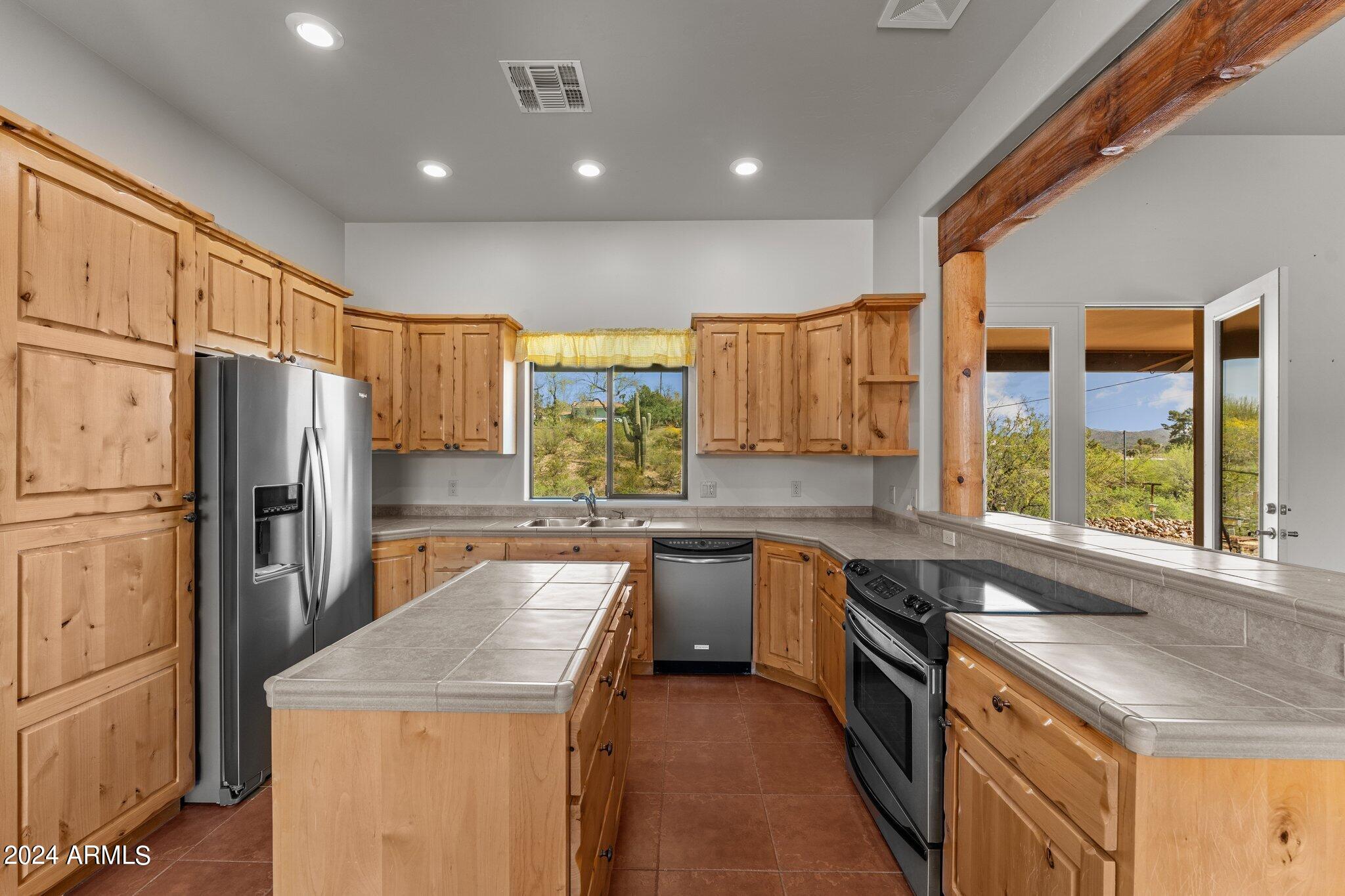 530 SUNNY COVE HEIGHTS Road