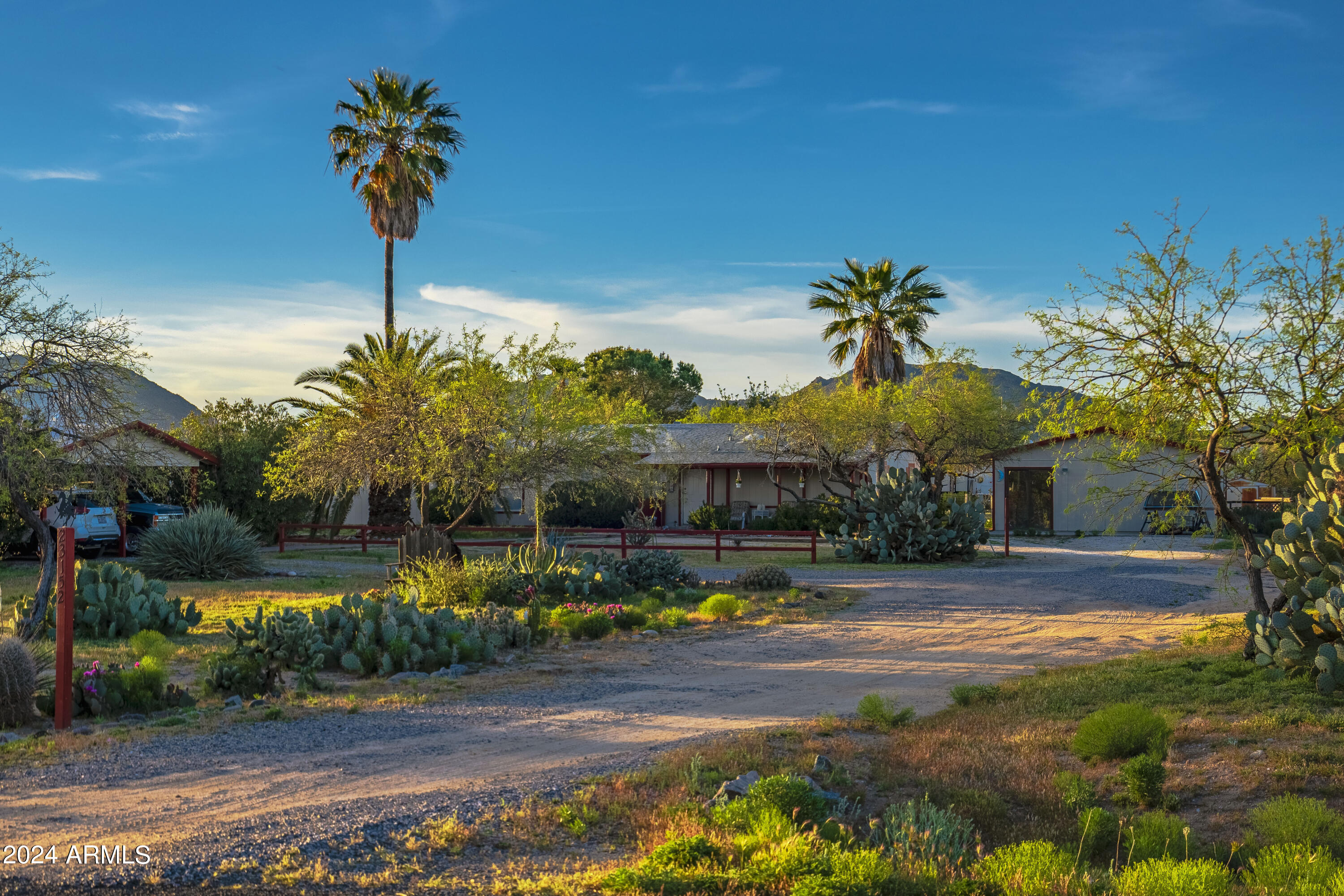 23152 W STAGHORN Lane