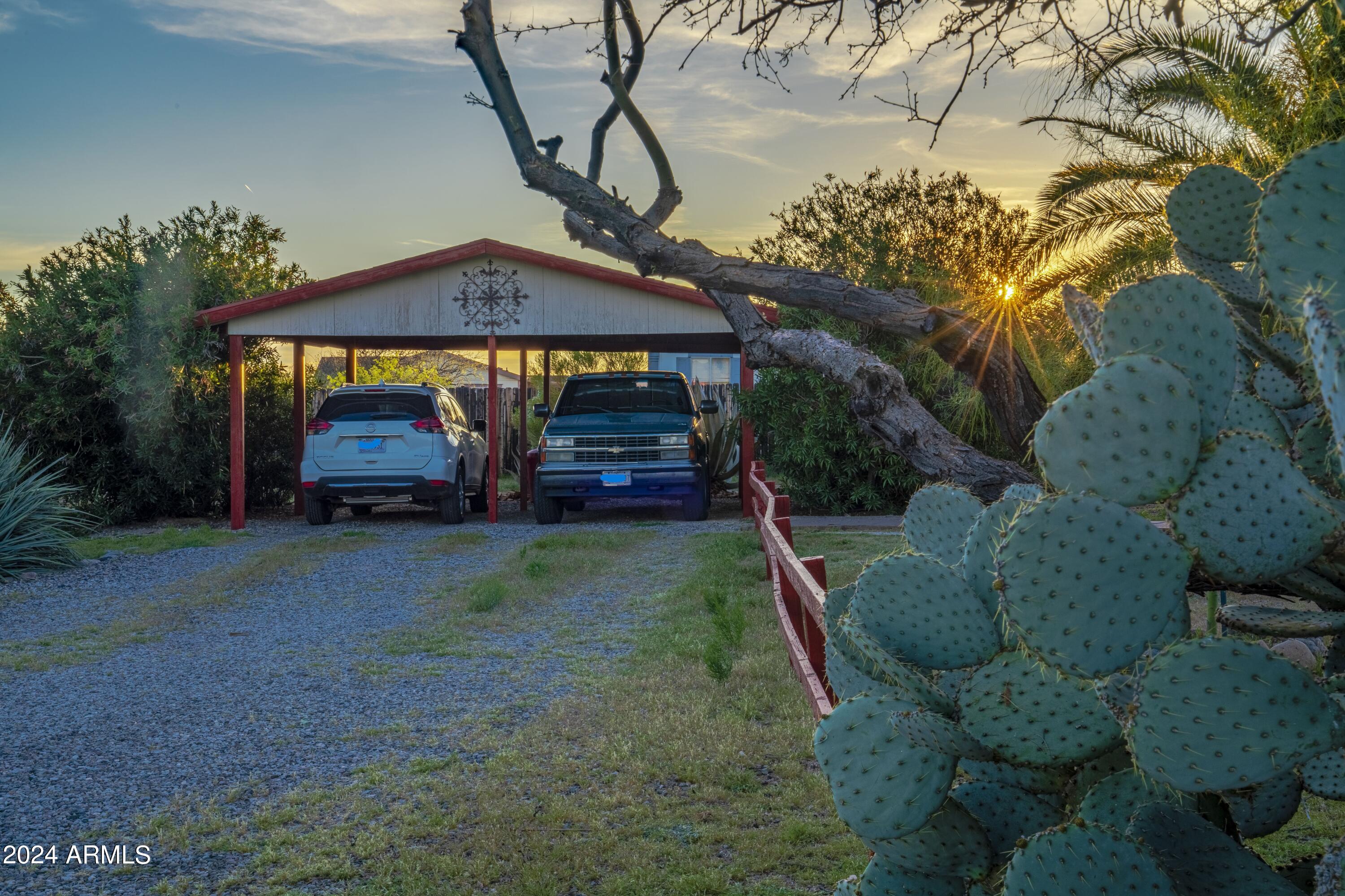 23152 W STAGHORN Lane