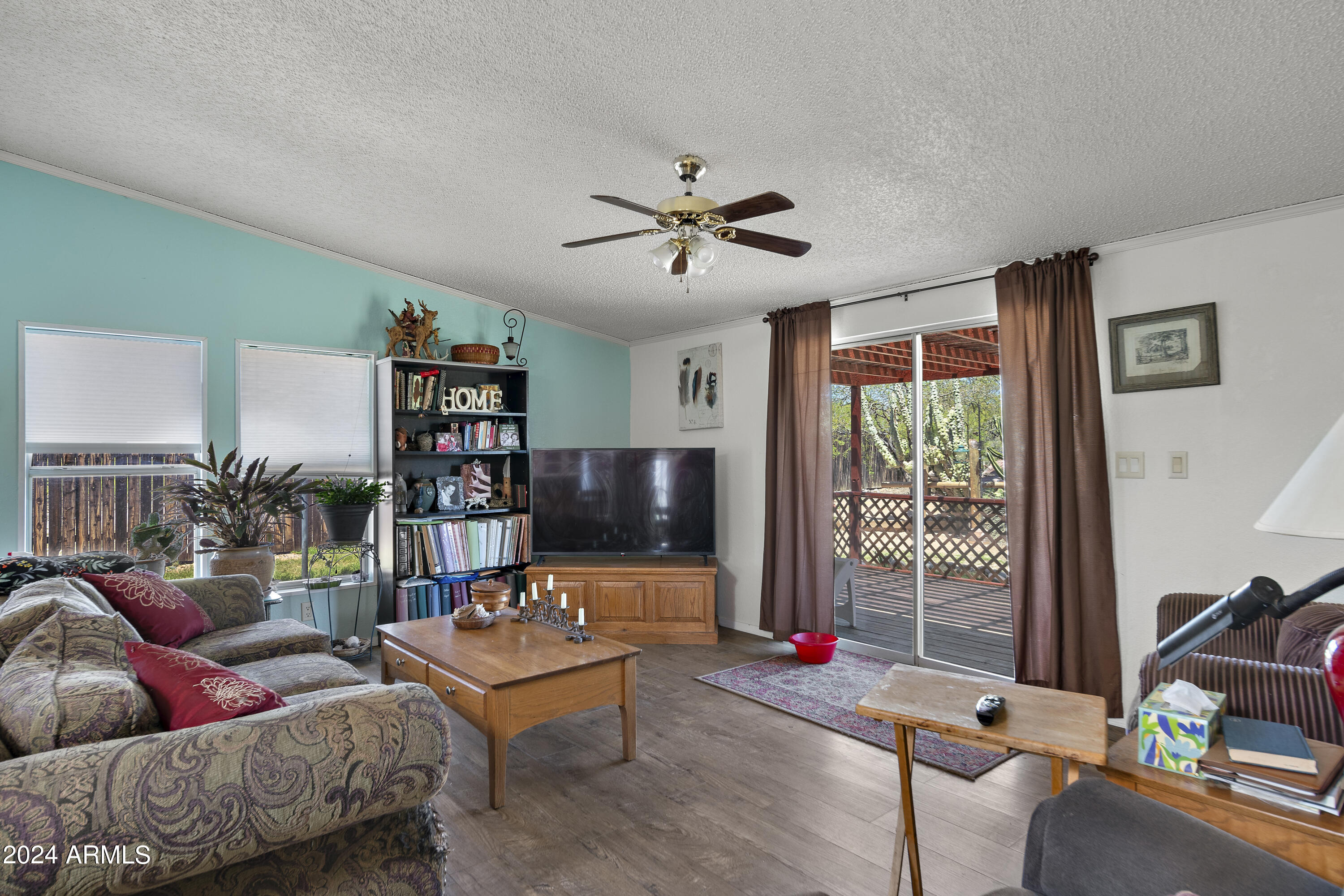 23152 W STAGHORN Lane