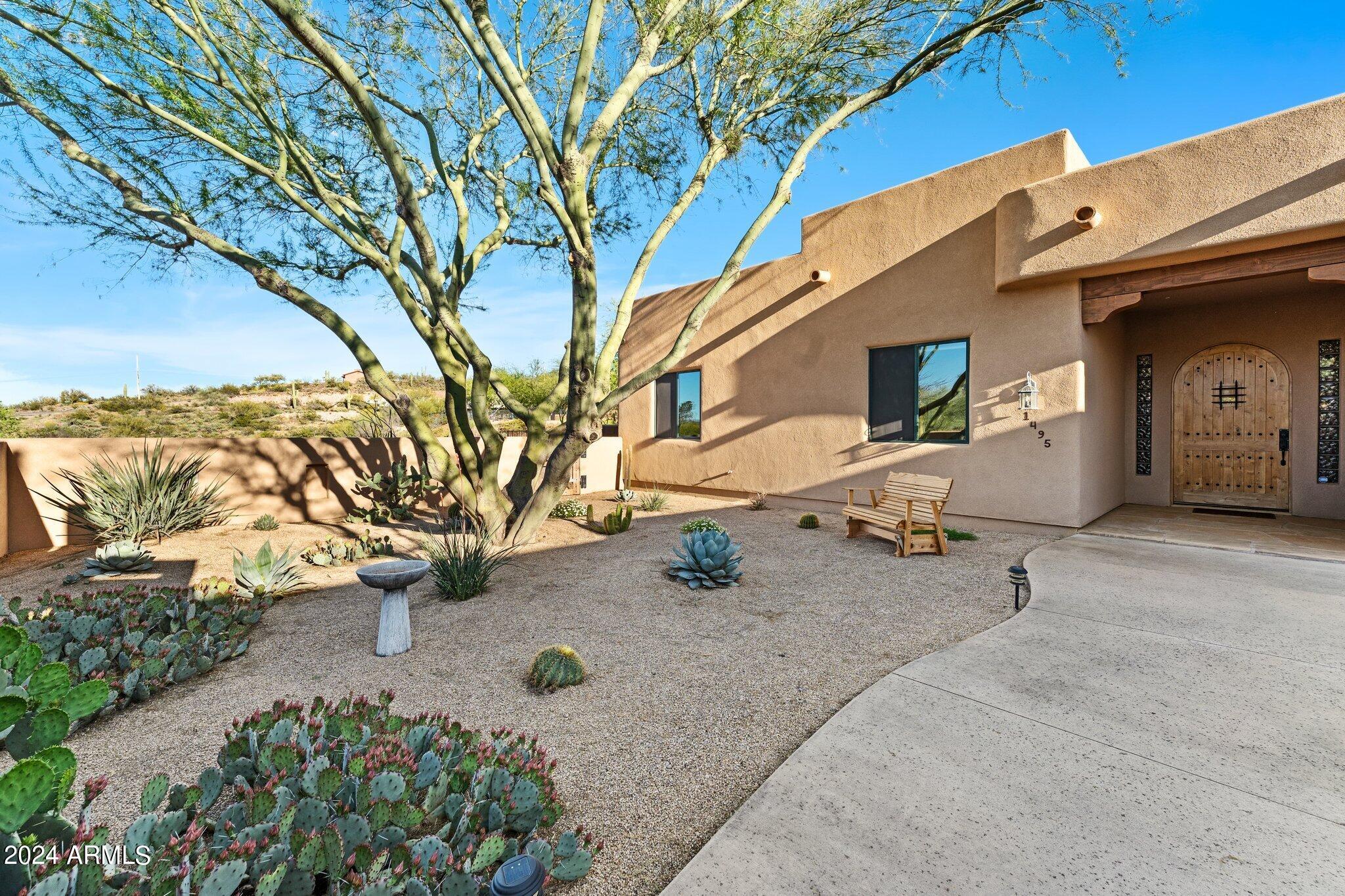 1495 VISTA Drive