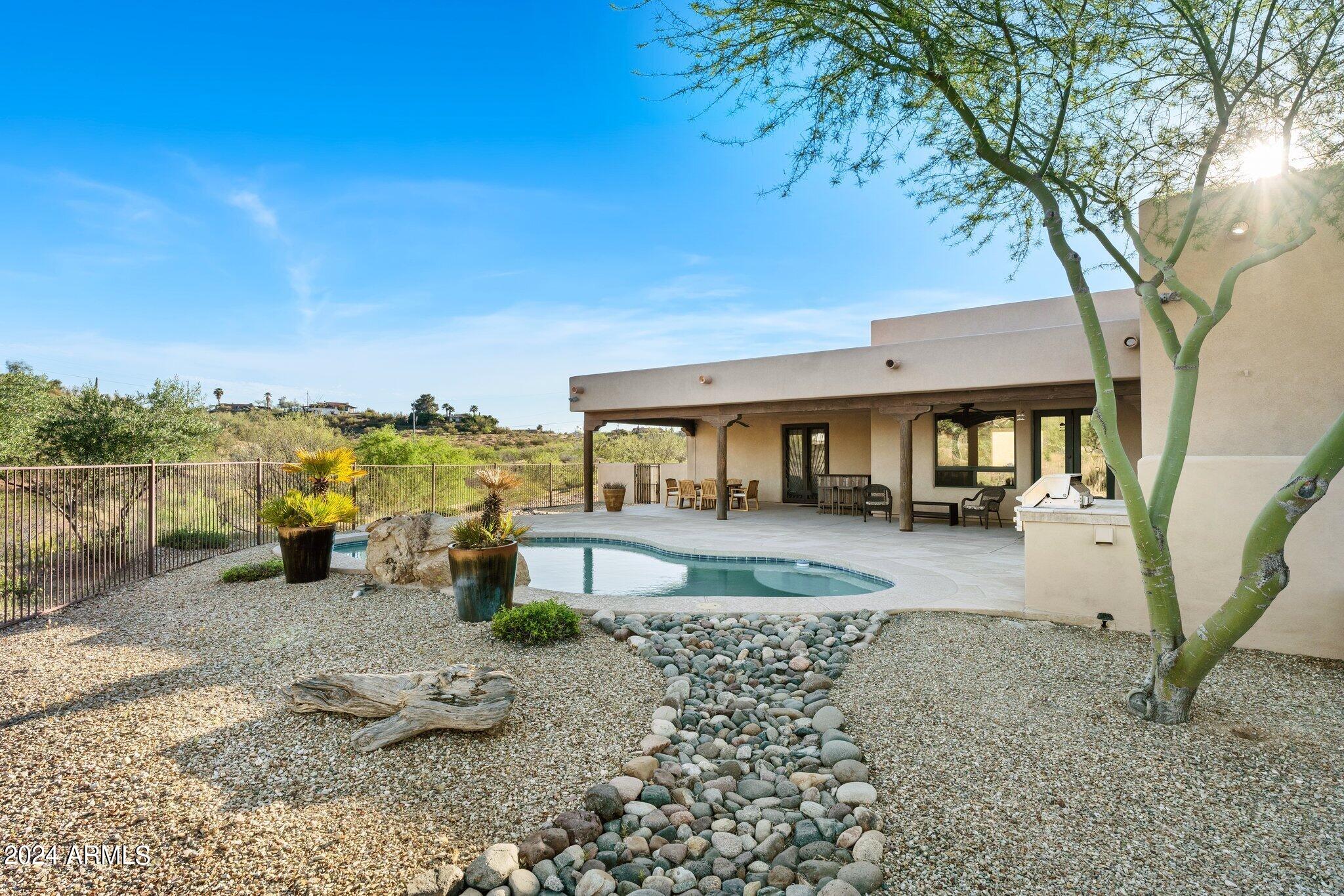 1495 VISTA Drive