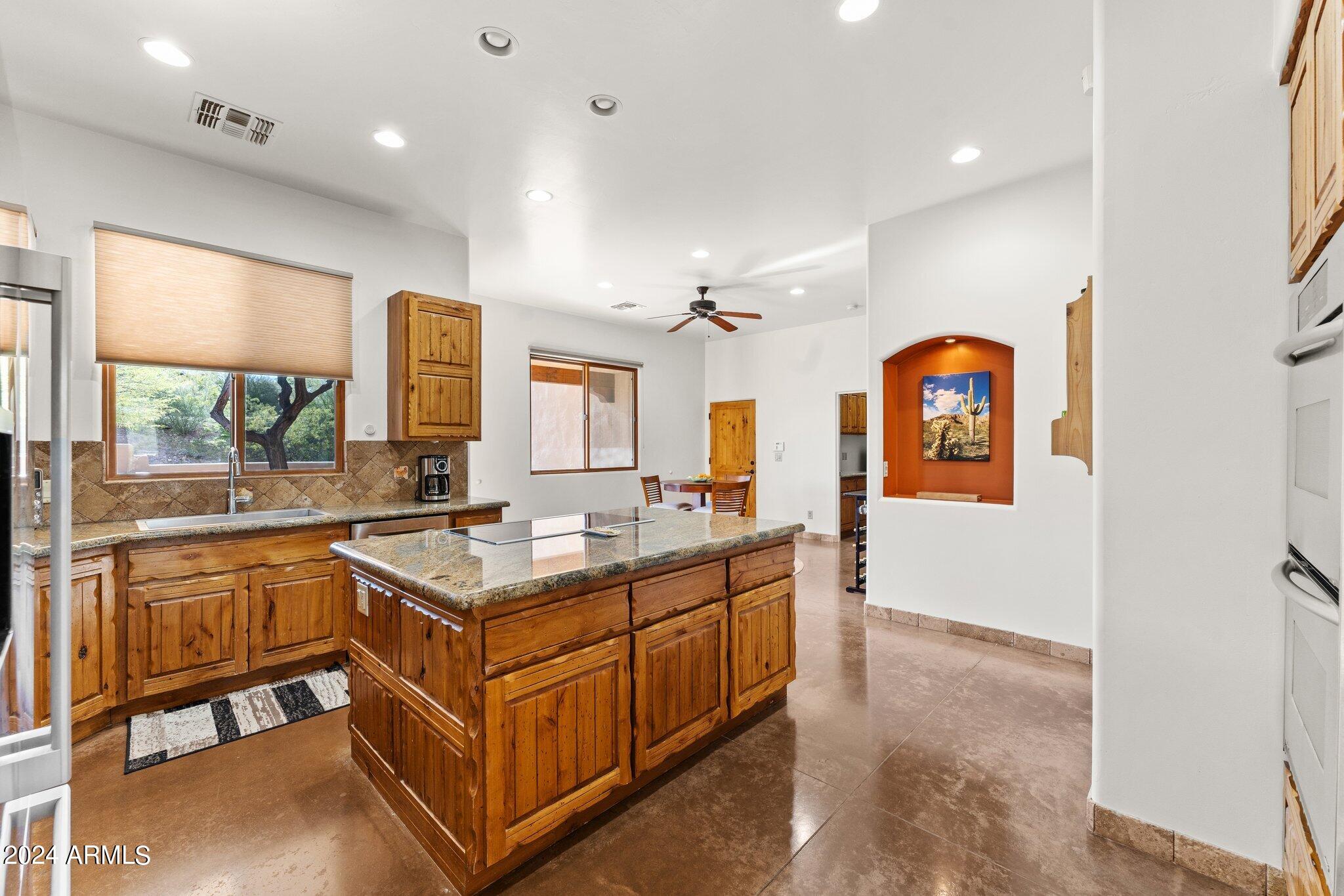 1495 VISTA Drive