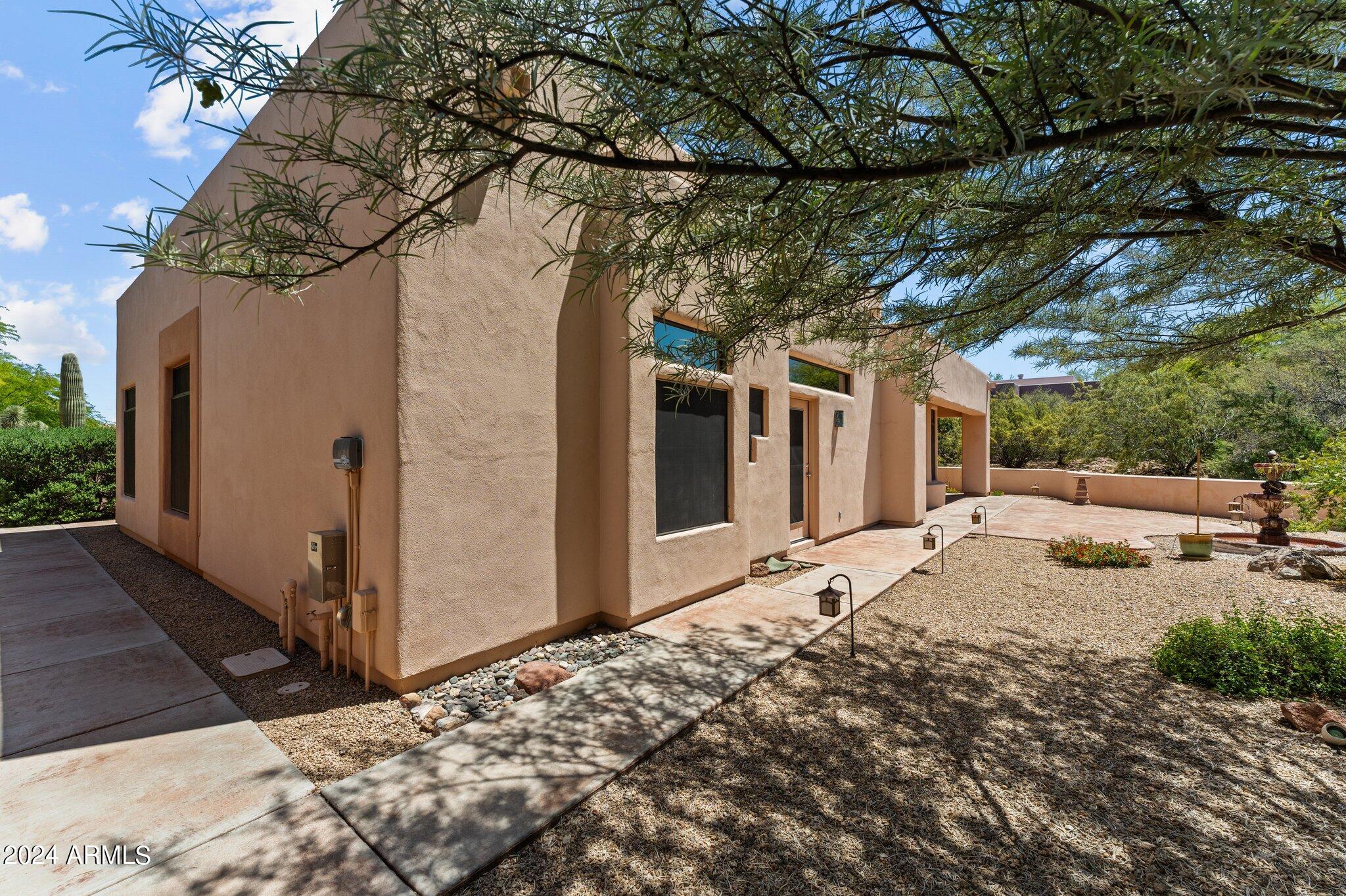 1595 W CALLE SIMPATICO