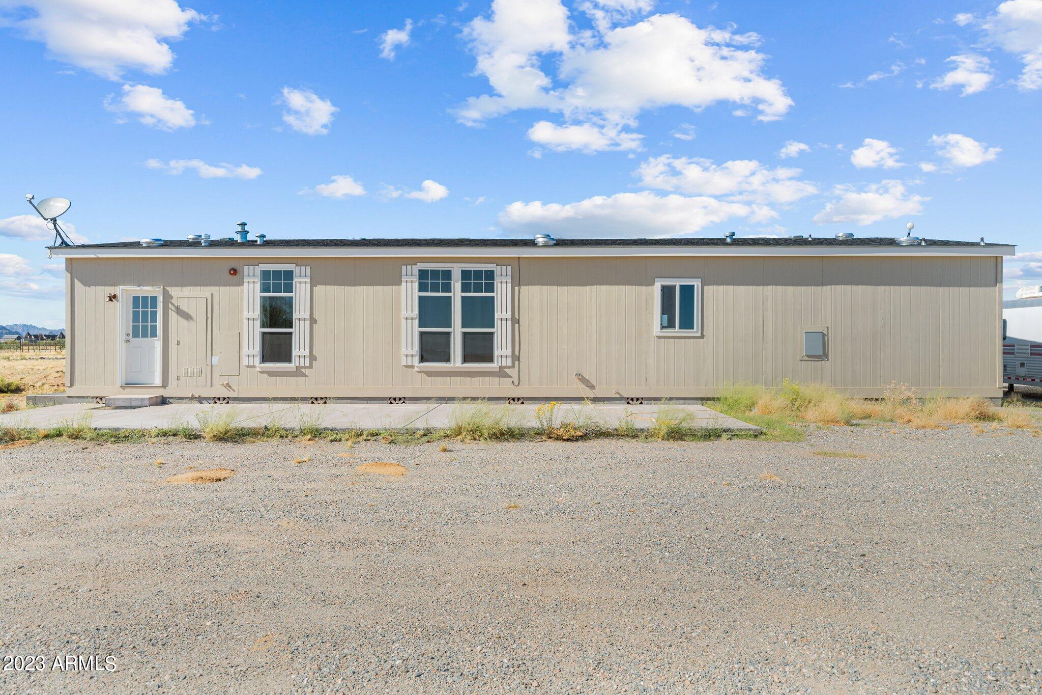 22451 W STEEL HORSE Road