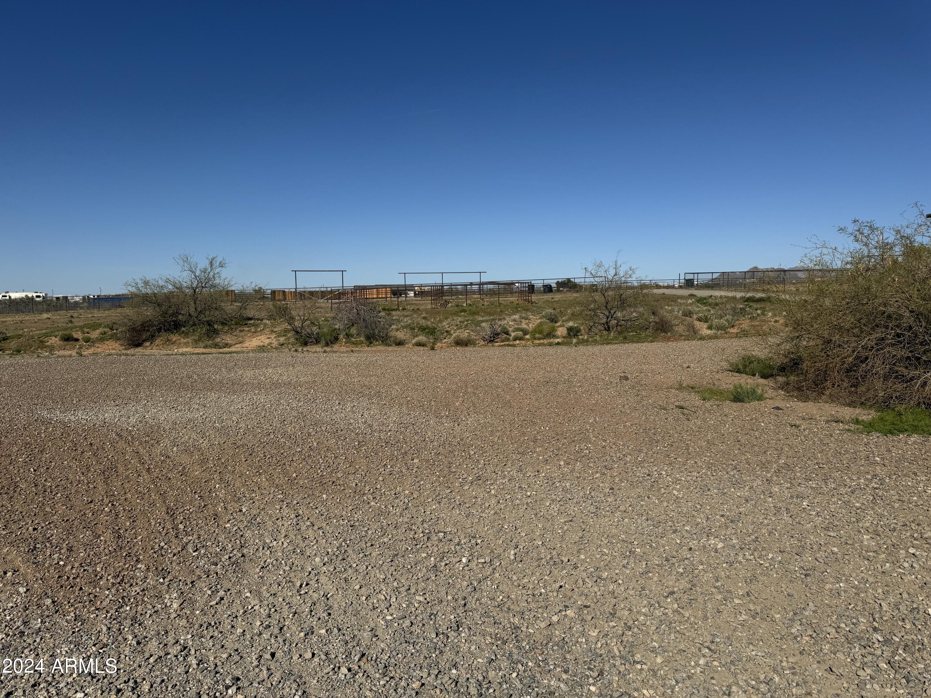22451 W STEEL HORSE Road