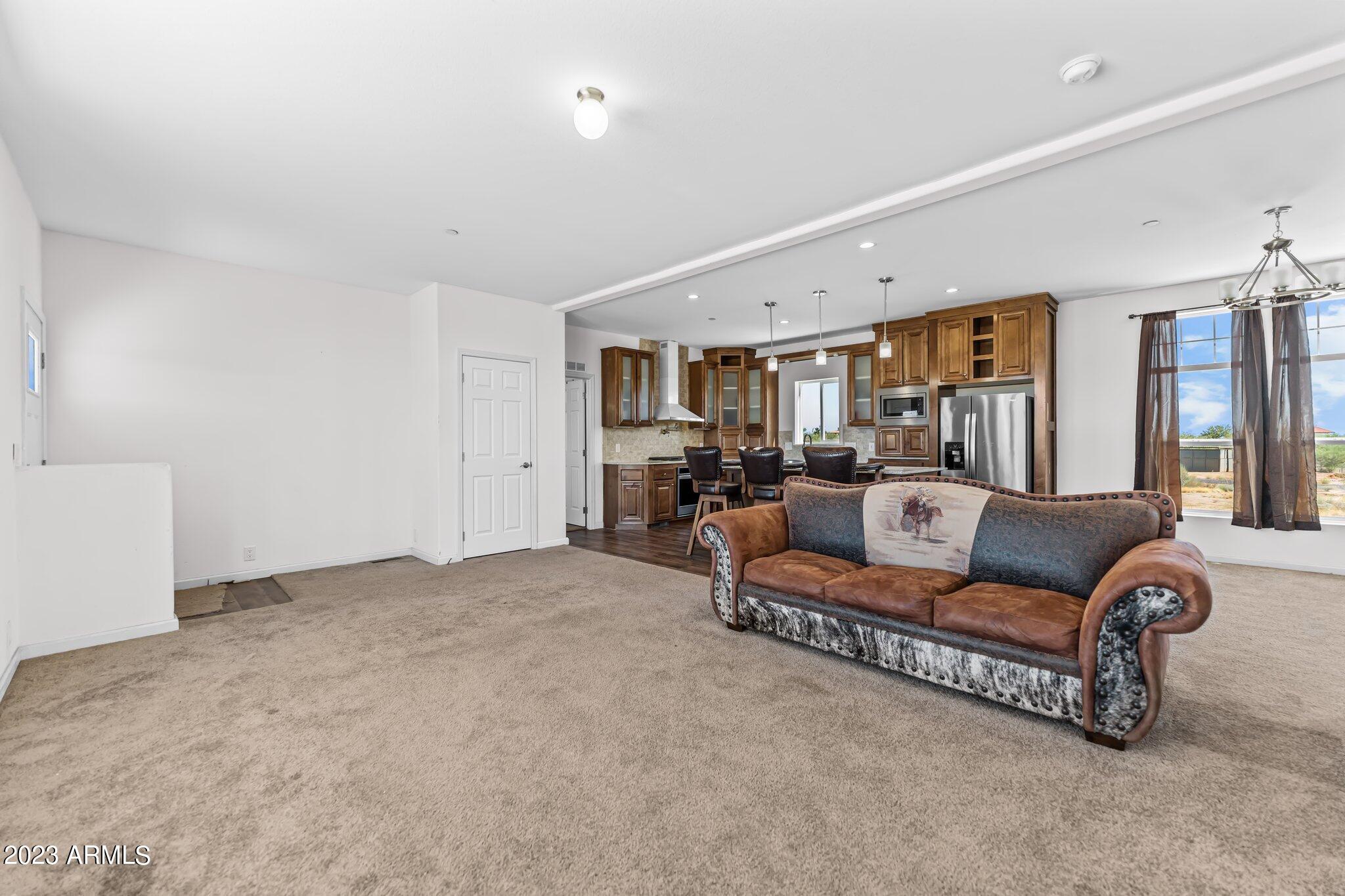 22451 W STEEL HORSE Road