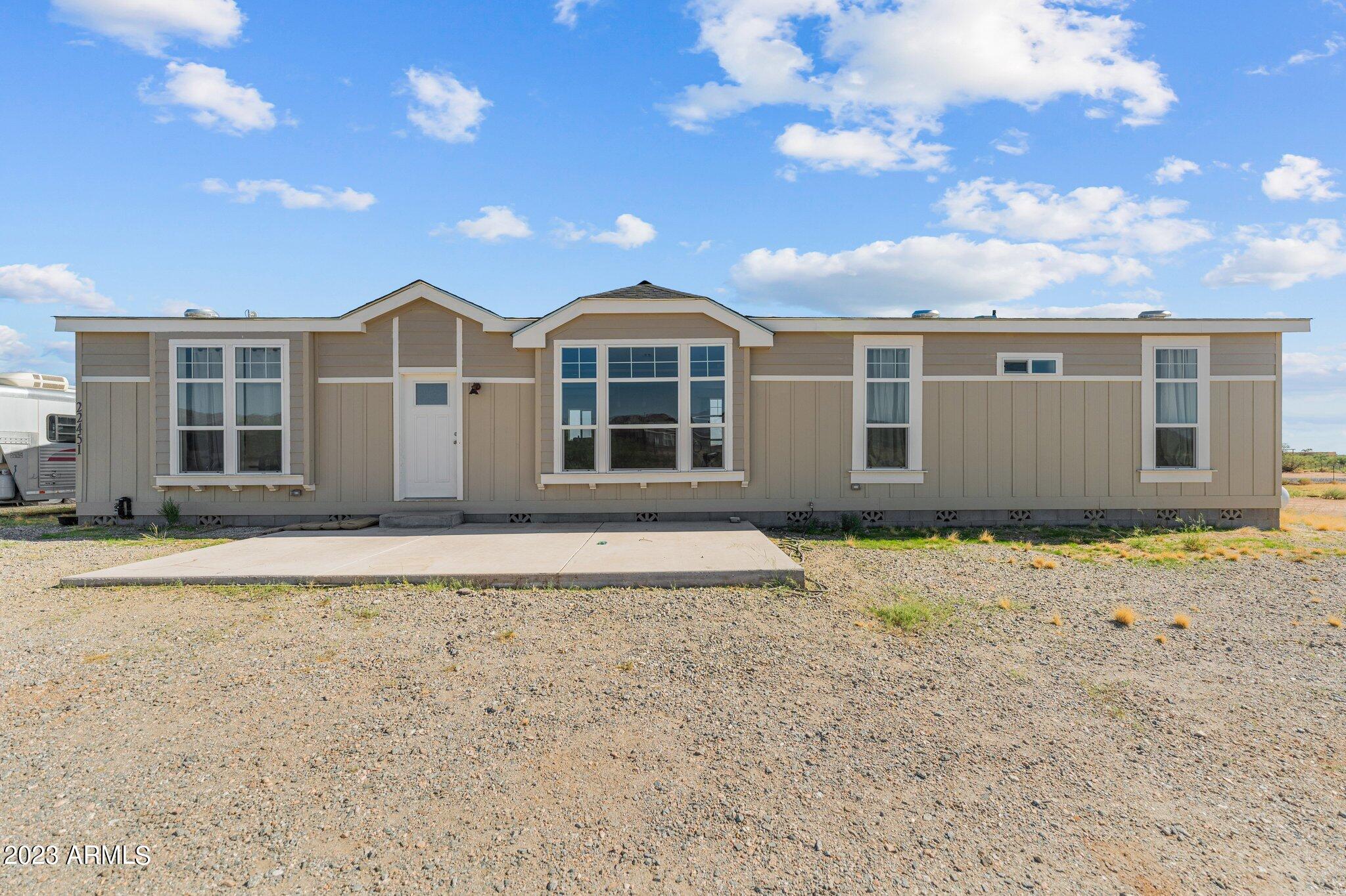 22451 W STEEL HORSE Road