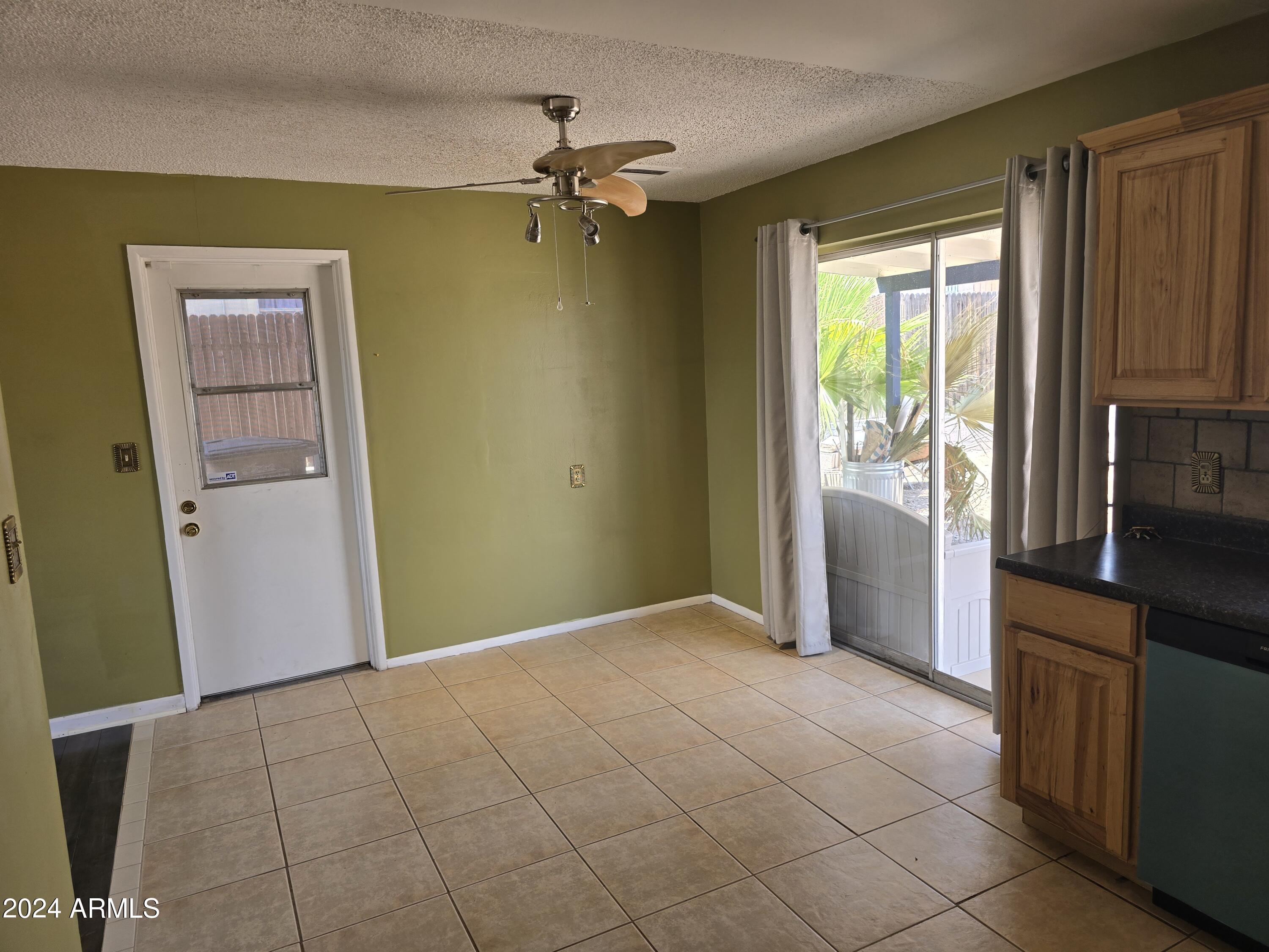1762 PAPAGO Place