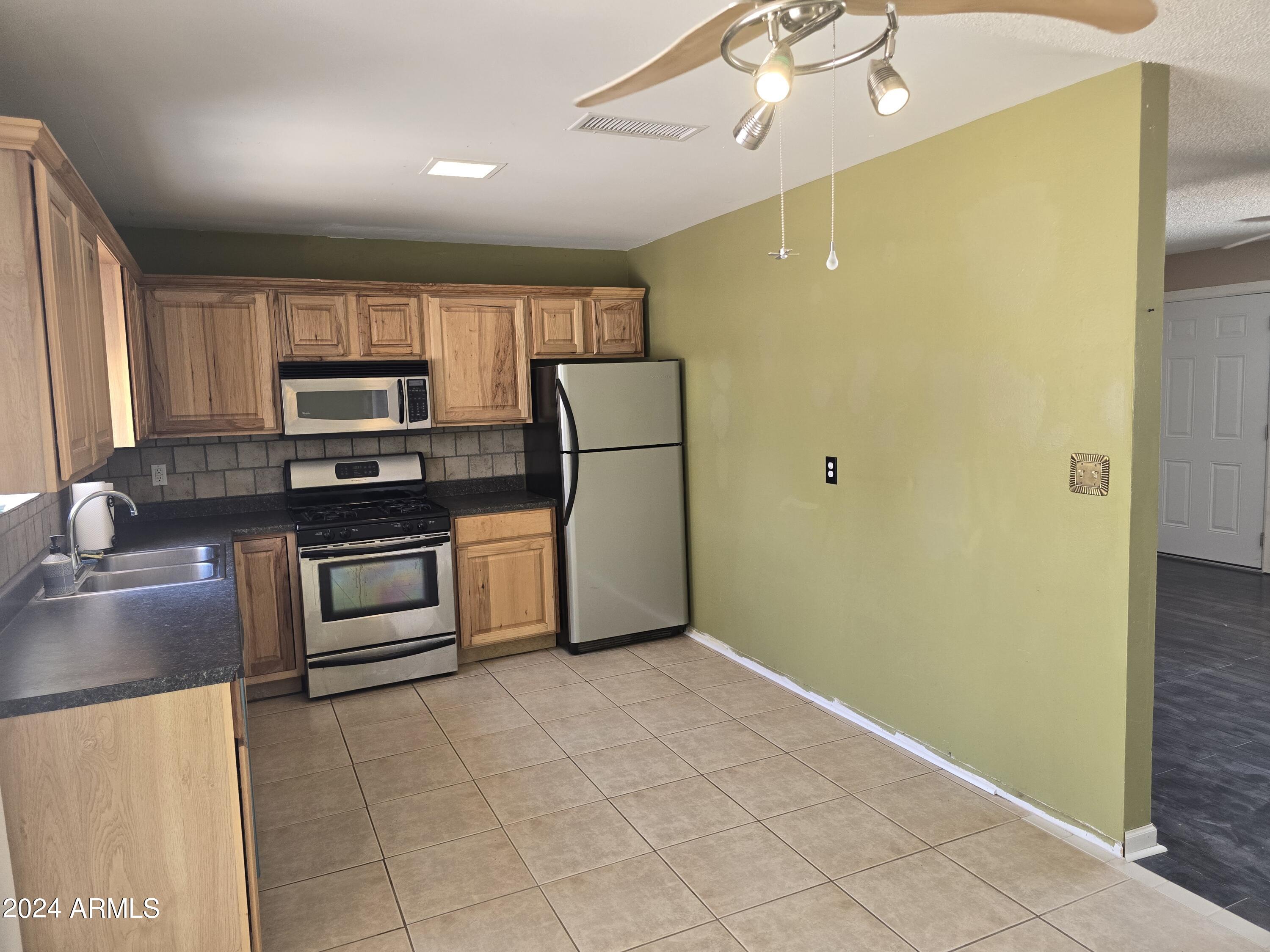 1762 PAPAGO Place