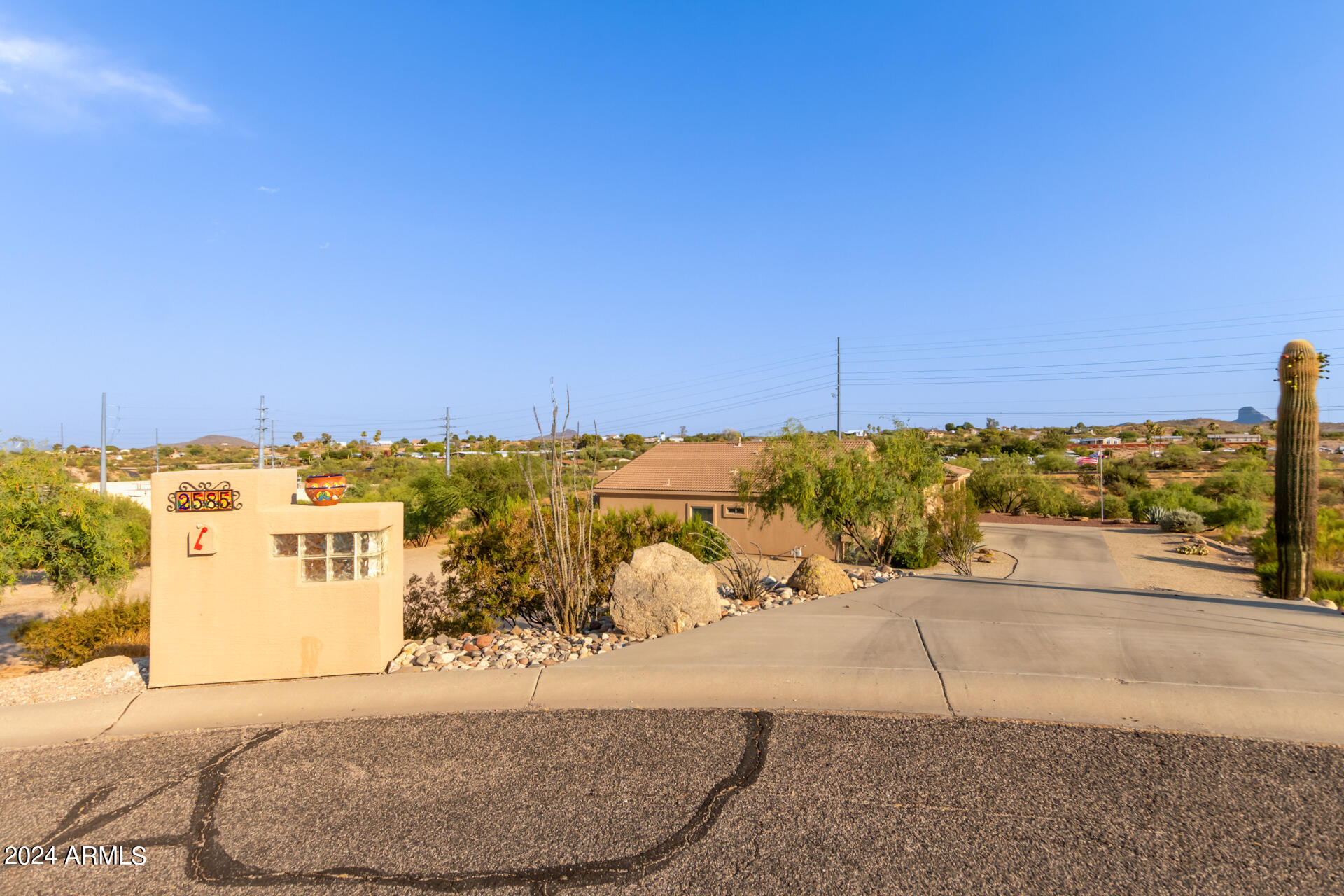 2585 W PINTO Place