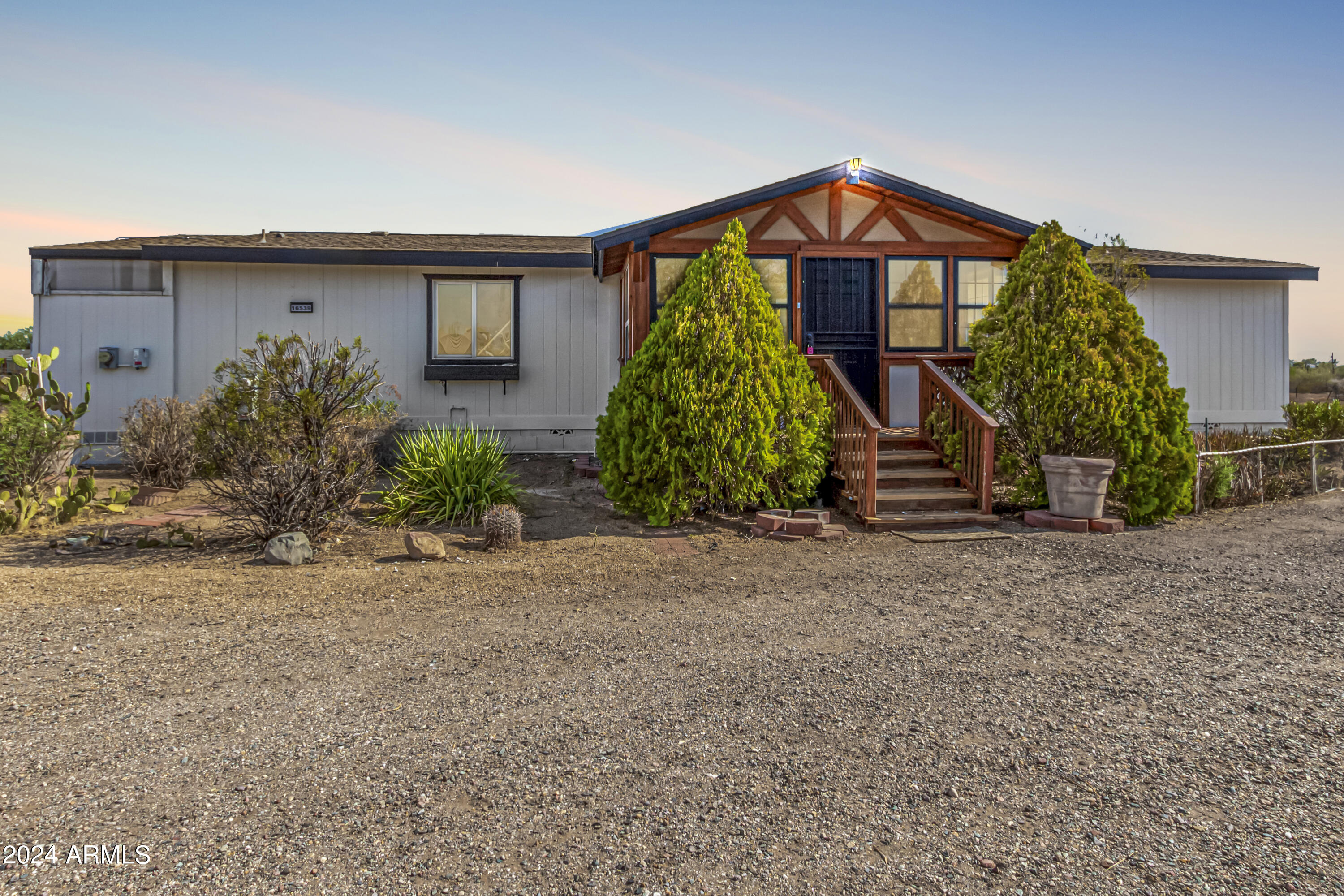 16539 W QUAIL RUN Road
